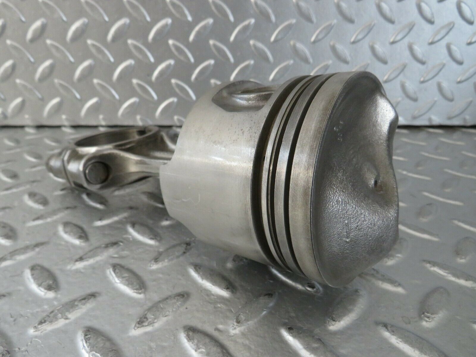 23580 Mercedes-Benz W114 280E Piston With Connecting Rod 86.00 mm