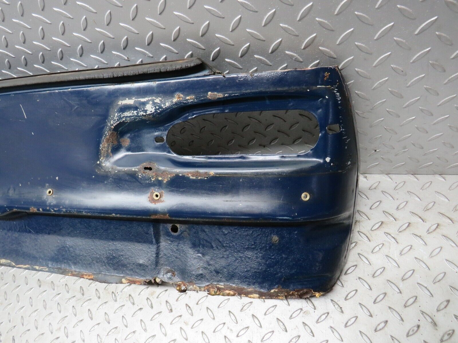 40524 Mercedes-Benz W110 230 Complete Rear Panel
