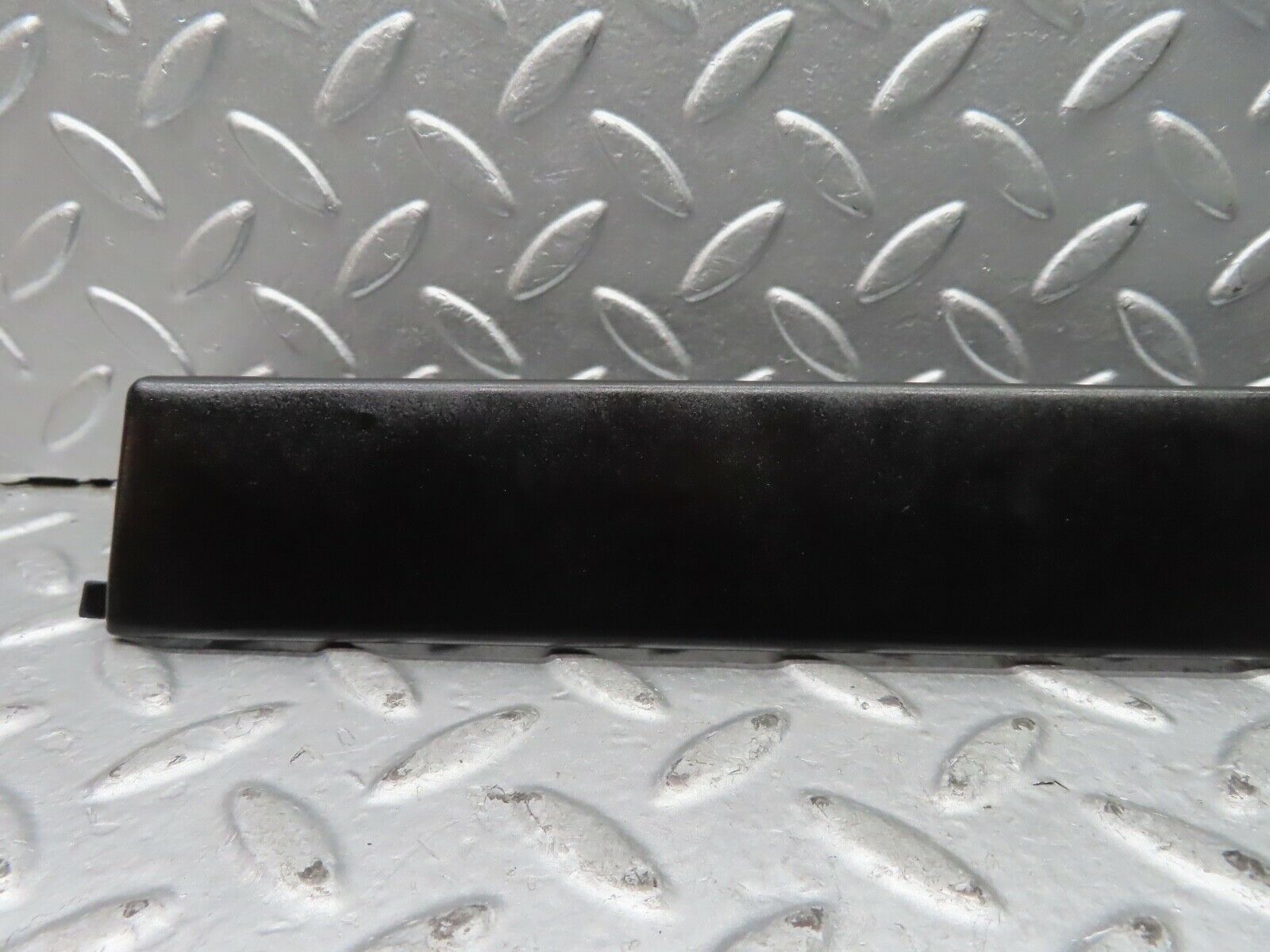 21682 Mercedes-Benz W126 300SE Left Headlight Lower Trim