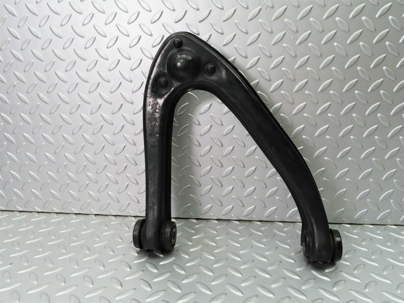 7213 Mercedes-Benz C107 350SLC Coupe Upper Control Arm Left