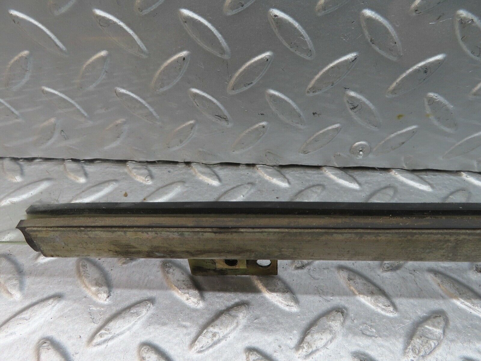 18814 Mercedes-Benz W116 Rear Left Door Window Glass