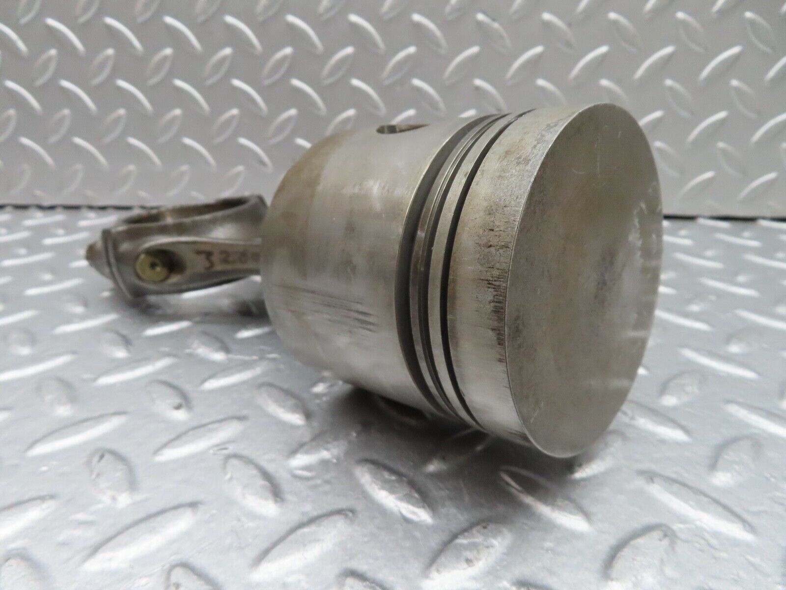 18100 Mercedes-Benz W123 200 Piston With Connecting Rod 86.00 mm