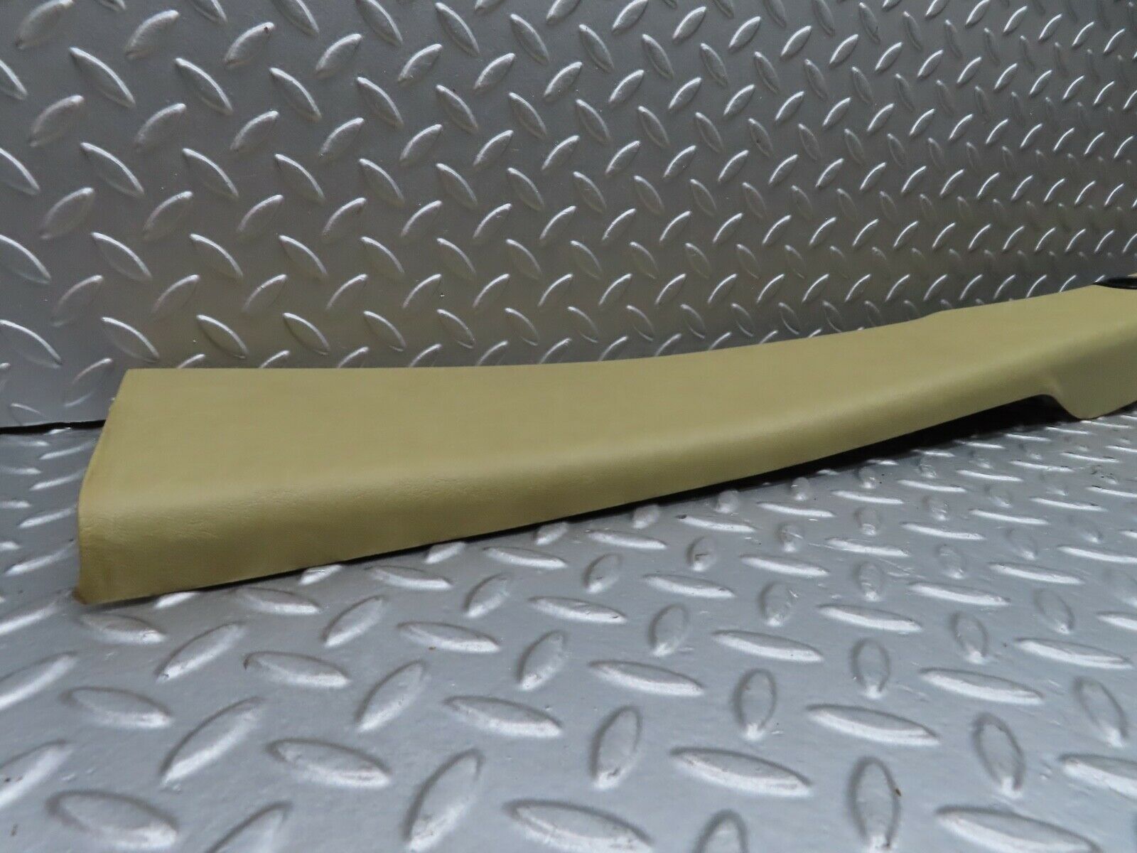 21044 Mercedes-Benz W123 230E B Pillar Cover Left Side Beige