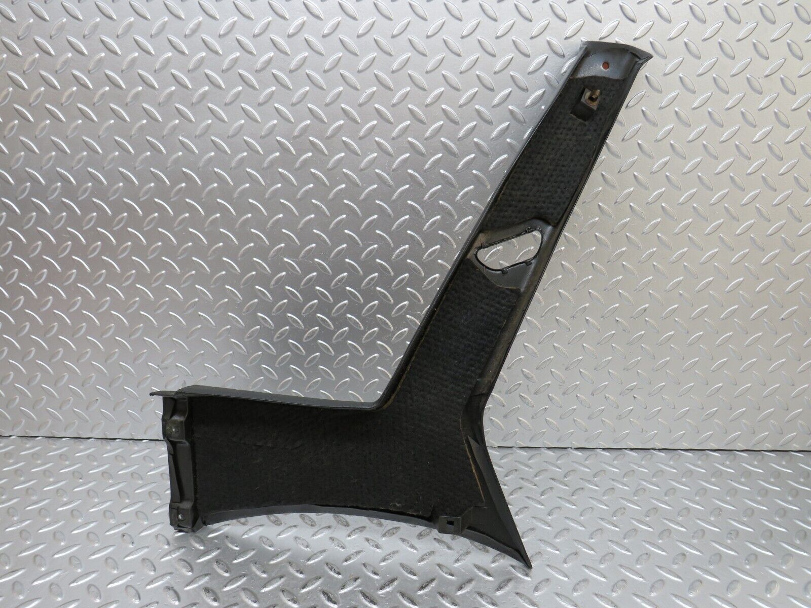 28209 Mercedes-Benz S123 240D Wagon C Pillar Cover Trim Right Black