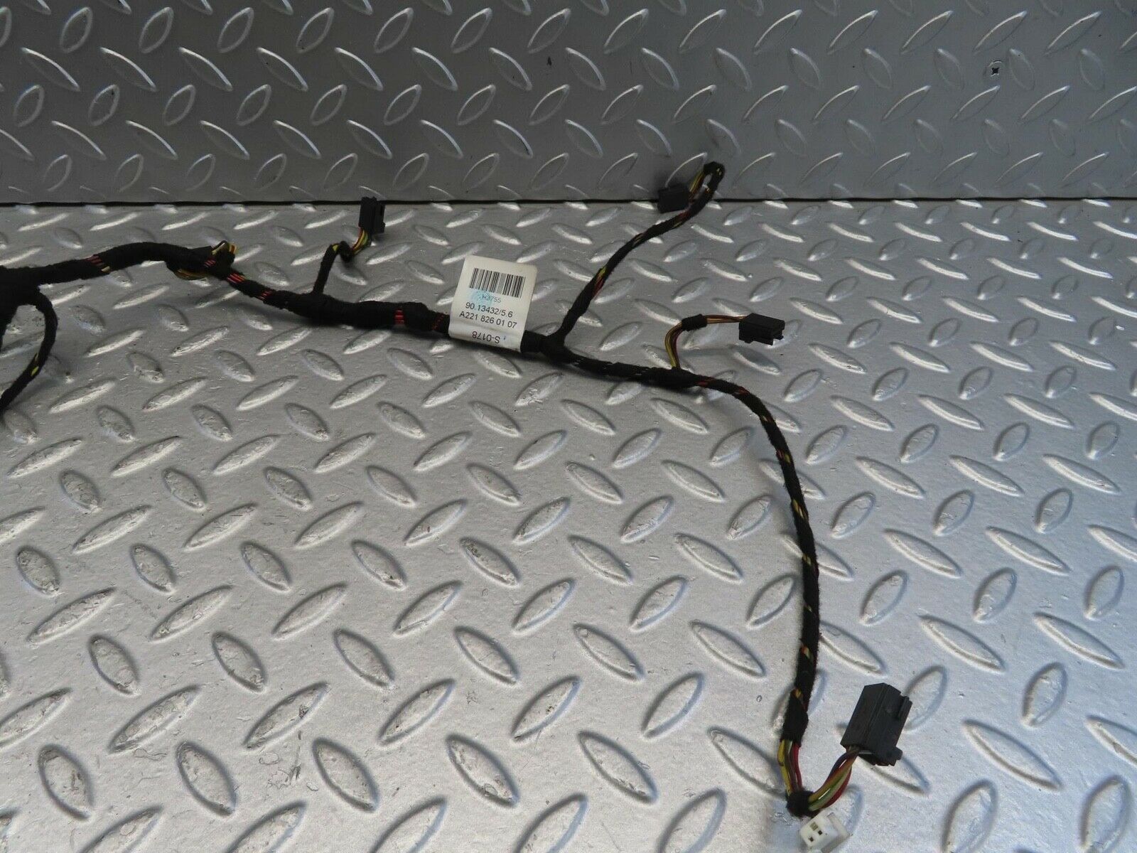 11281 Mercedes-Benz W221 S320 Heater Flap Actuator Wiring Loom 2218260107