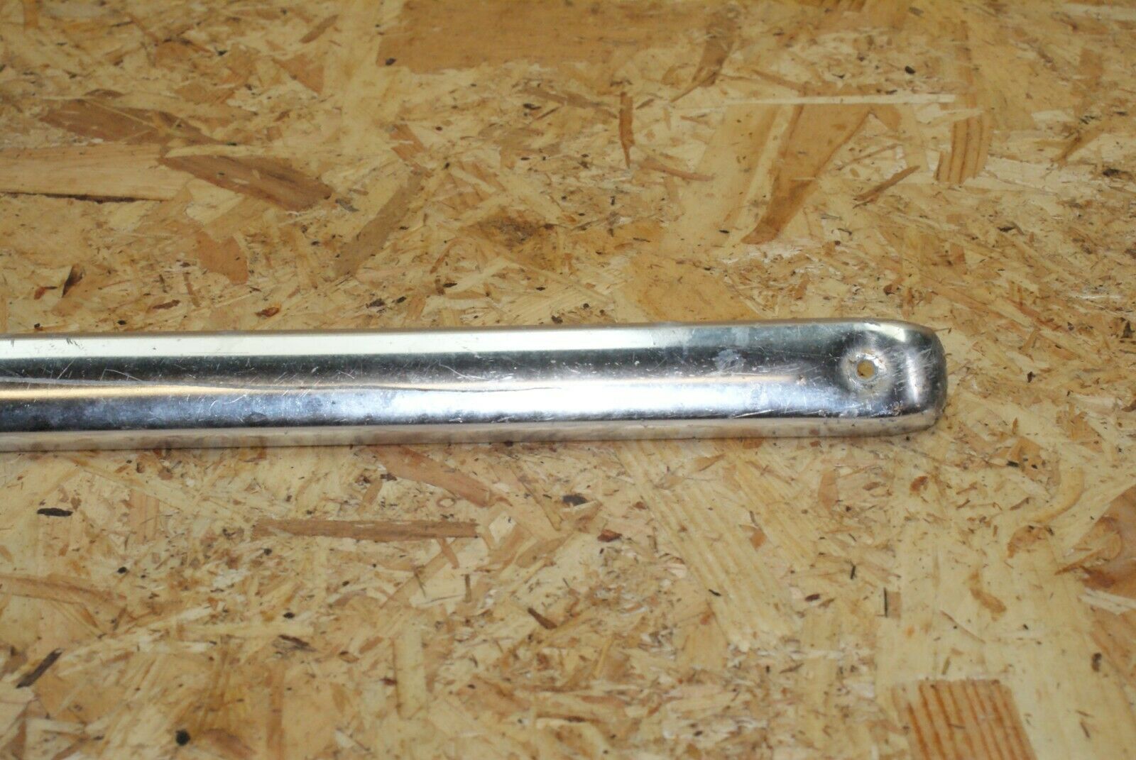 2295 Mercedes-Benz W105 219 PONTON Front Fender Wing Lower Chrome