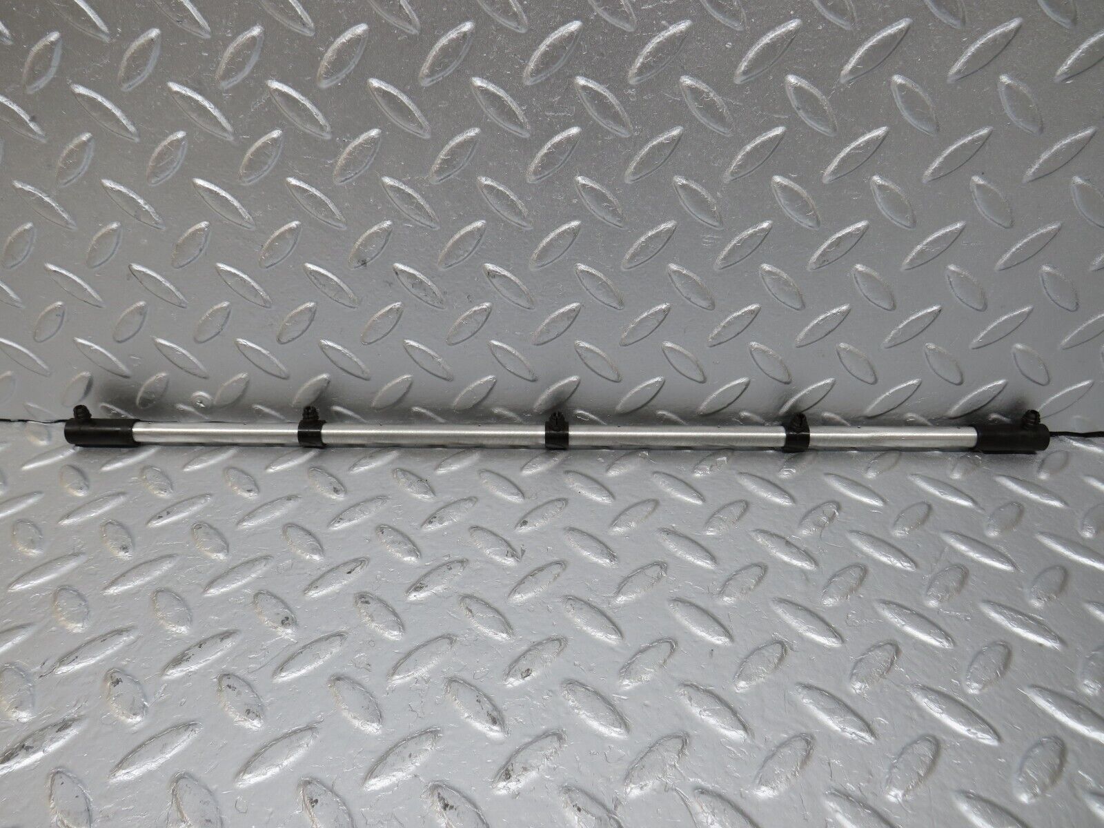 34550 Mercedes-Benz C126 380SEC Coupe Camshaft Oil Tube