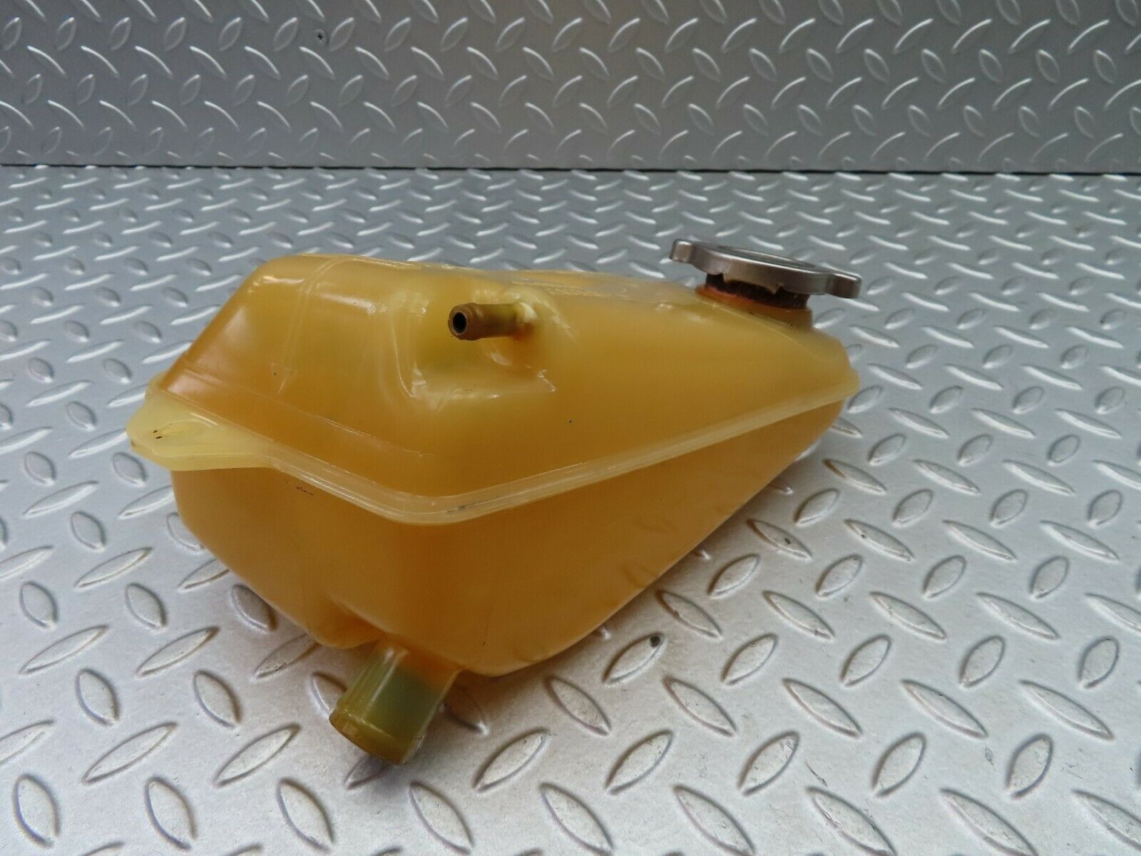 6093 Mercedes-Benz W126 380SE Coolant Tank 1165000449