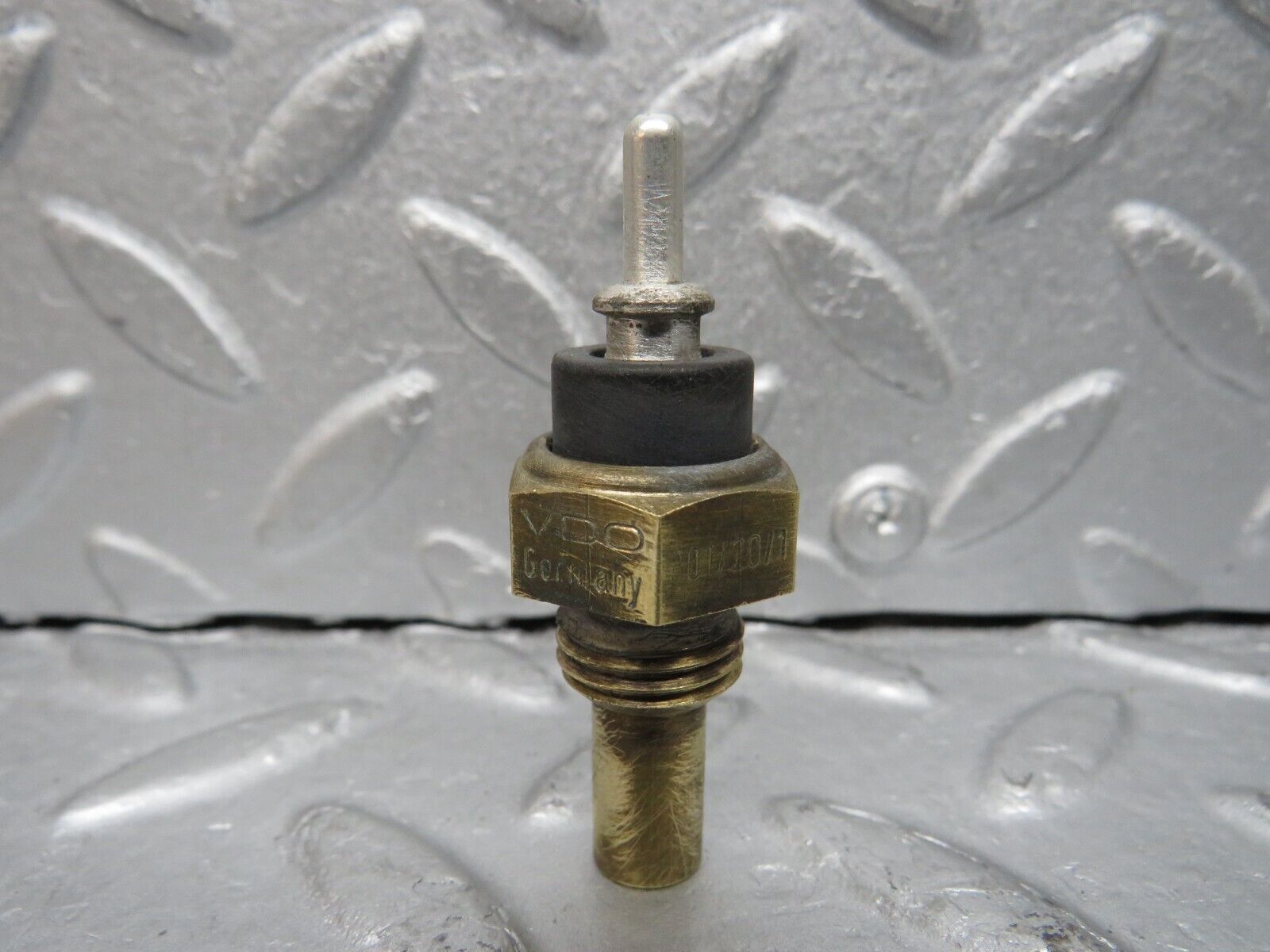 38664 Mercedes-Benz R129 280SL Coupe Coolant Temperature Sensor VDO 0055421017