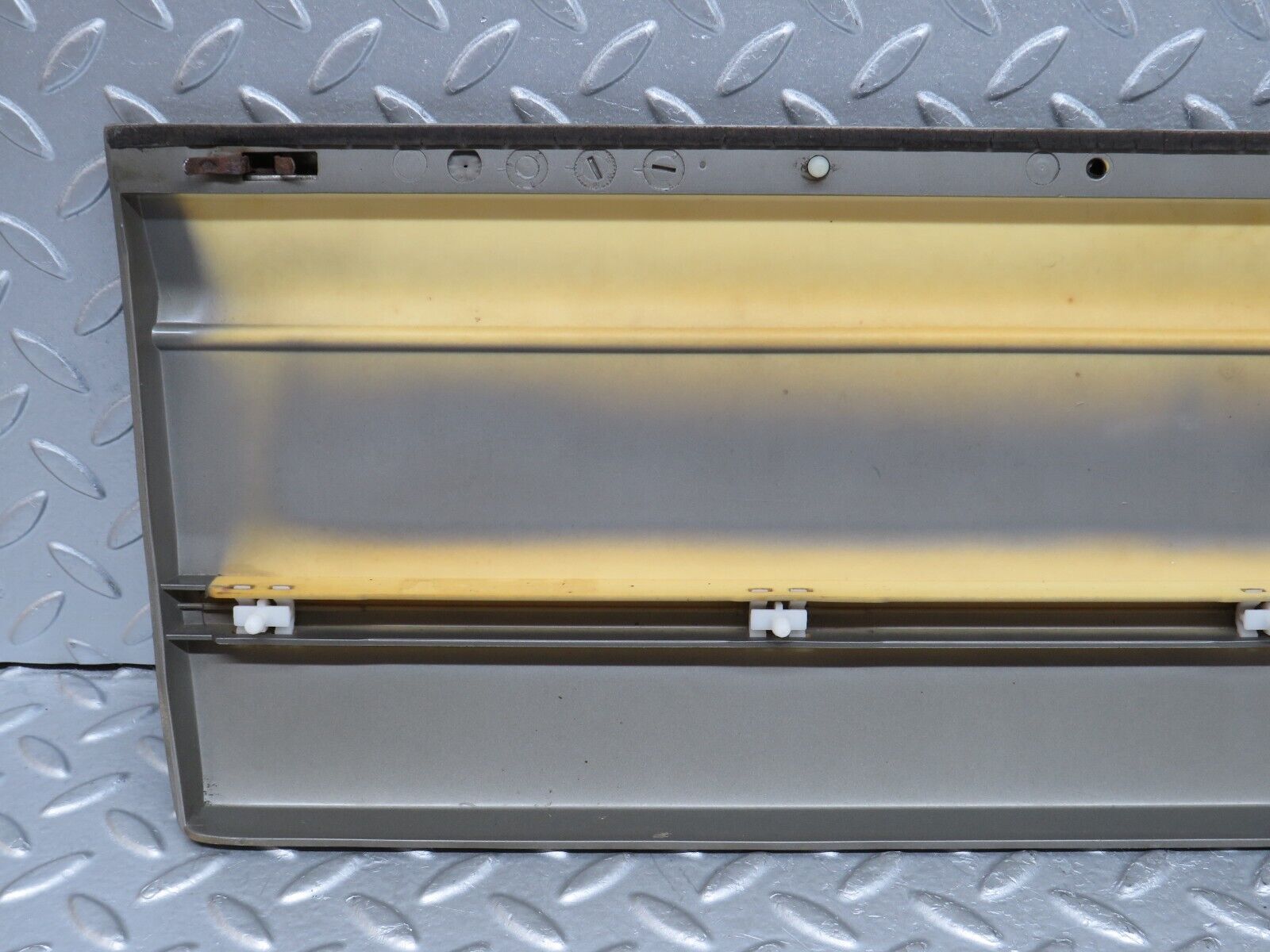 35965 Mercedes-Benz W126 420SE Rear Right Door Moulding Trim 1266904040