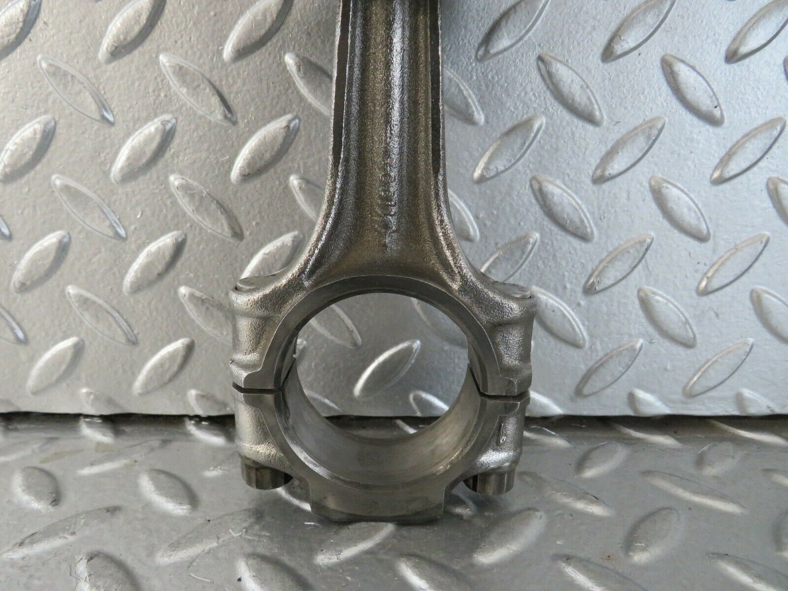 23581 Mercedes-Benz W114 280E Piston With Connecting Rod 86.00 mm