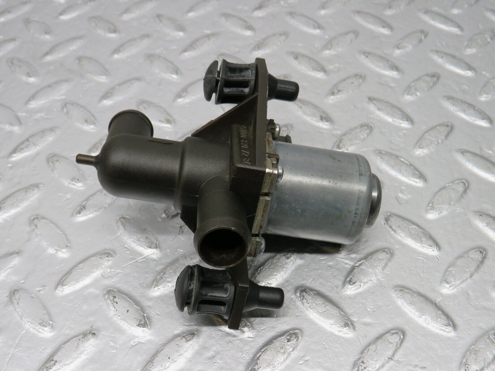 39473 Mercedes-Benz R129 320SL Coupe Heating Water Pump 0008307284 4950000001