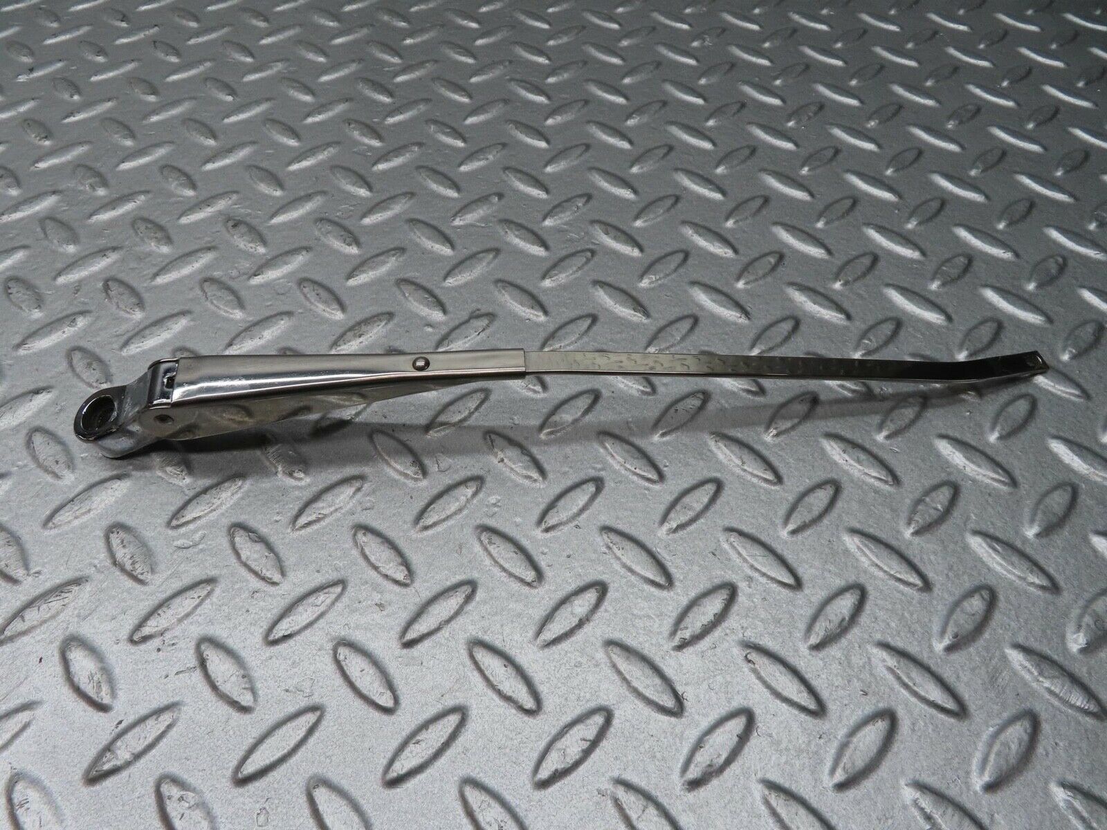 13115 Mercedes-Benz W111 220S Wiper Arm Left Side