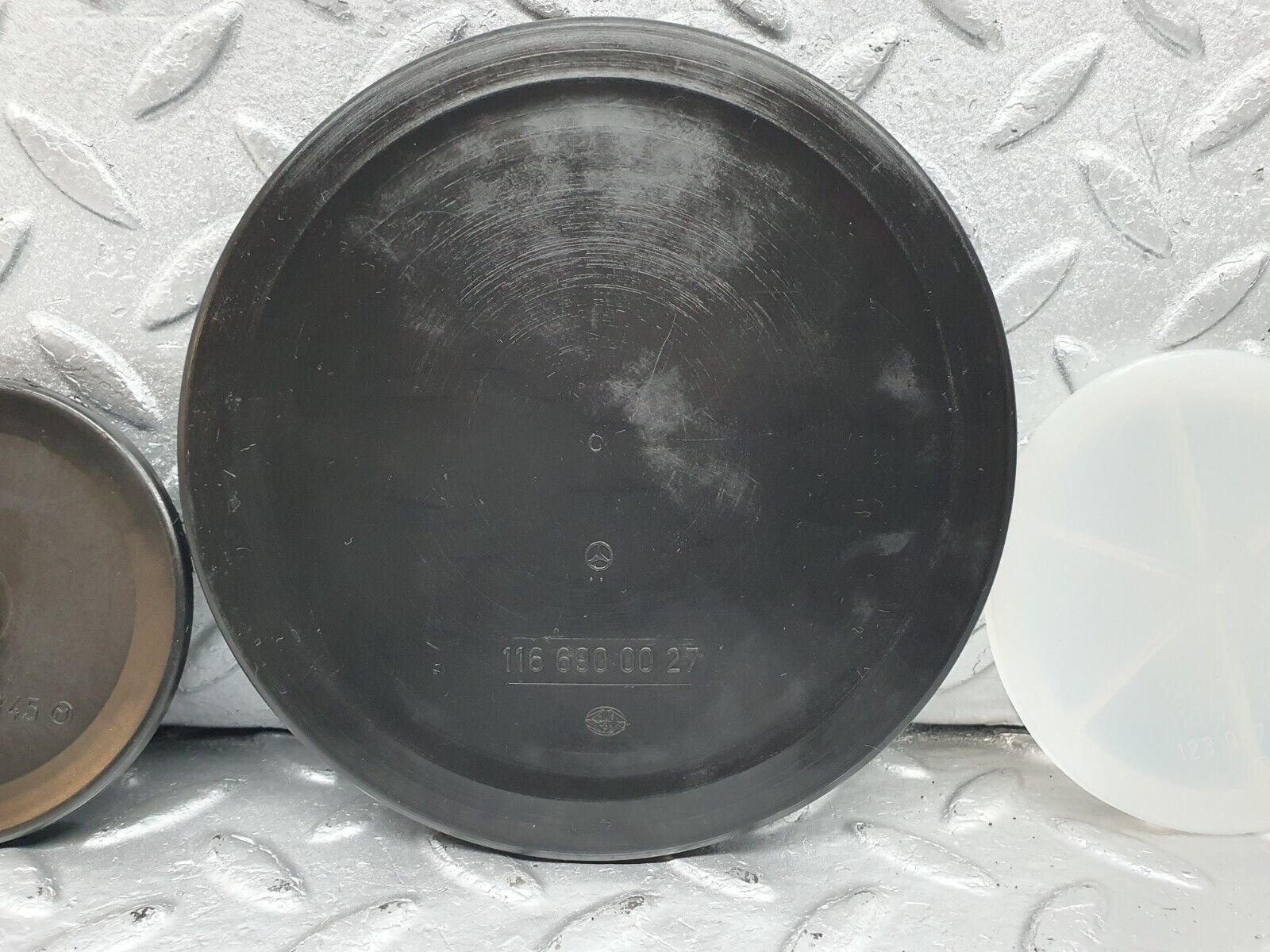 41002 Mercedes-Benz W126 300SE Trunk Boot Access Cover Panel Set 1156930030 11669010027 1269870145 1269870045