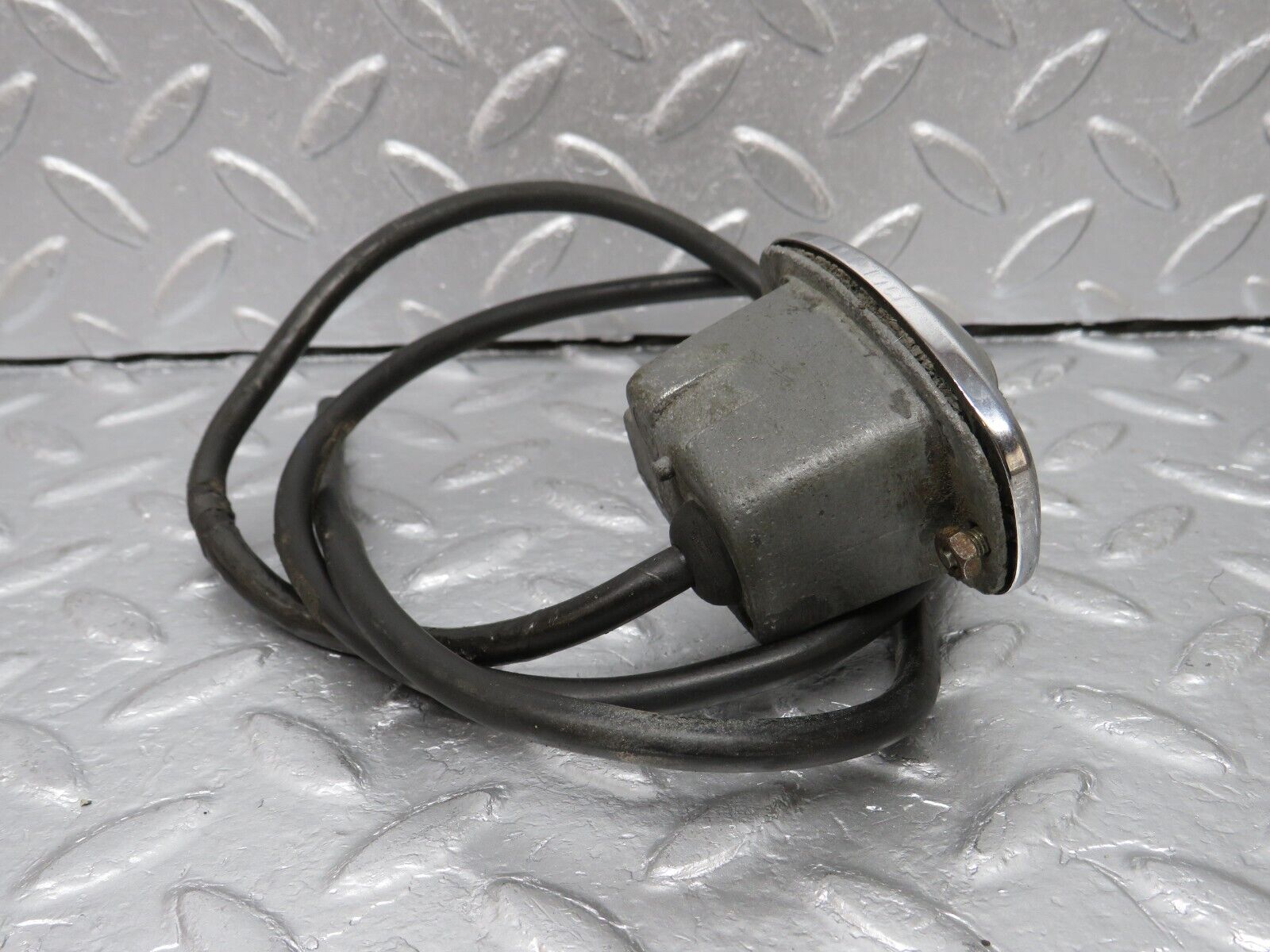 40311 Mercedes-Benz W110 230 number Plate Light K12867 K12840