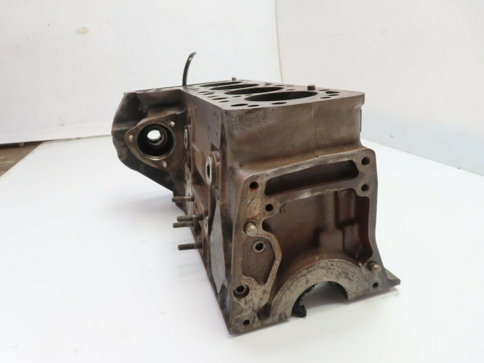 9538 Mercedes-Benz W115 Engine Block OM615 6150111801