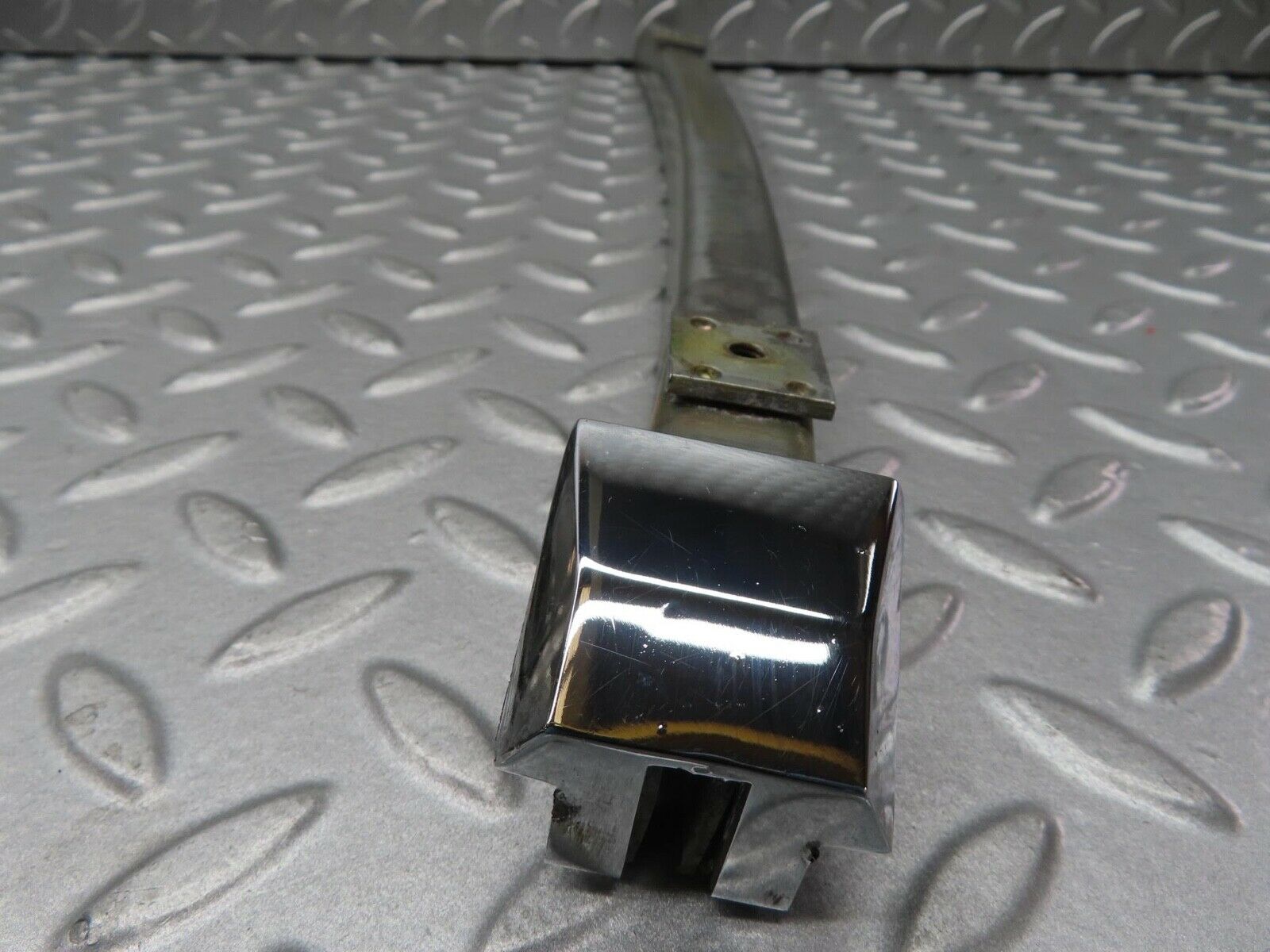 16740 Mercedes-Benz C107 380SLC Left Door Rear Window Channel