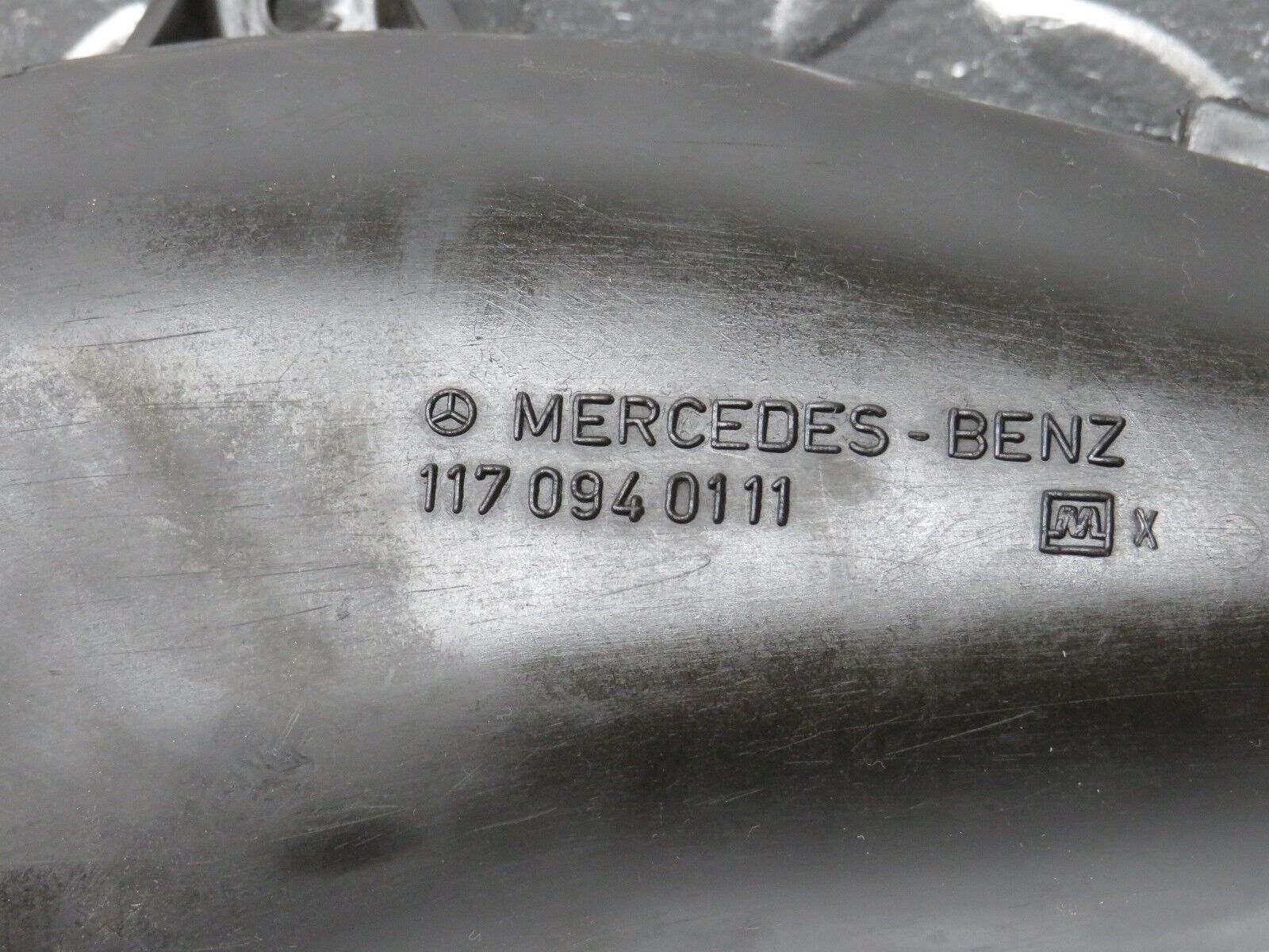 34290 Mercedes-Benz C126 380SEC Coupe Air Duct Right Side 1170940111