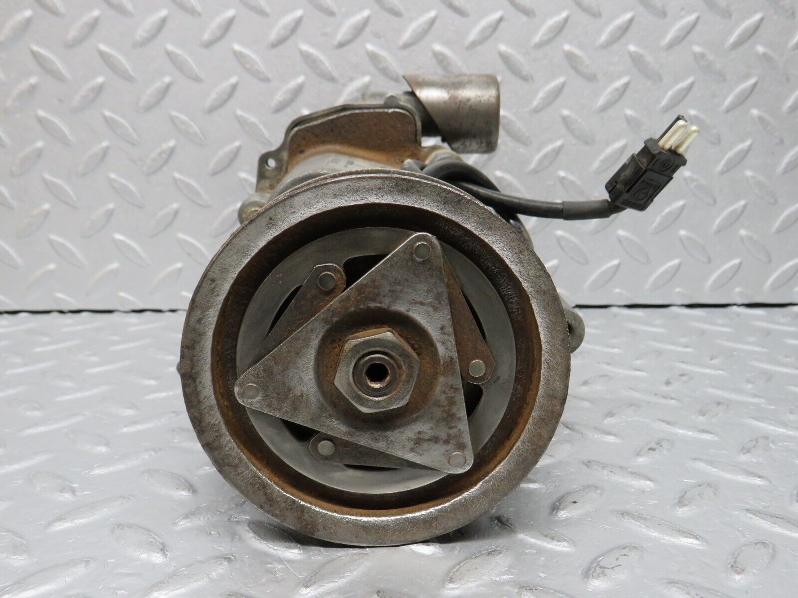 38624 Mercedes-Benz R129 280SL Coupe Exhaust Secondary Air Pump Denso 0001402685 1041400081