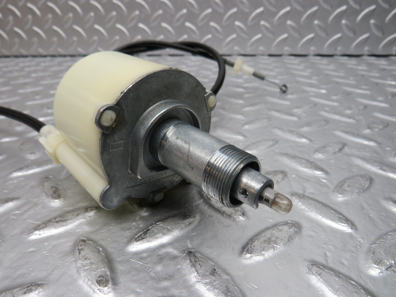 30381 Mercedes-Benz W124 230E Heater Control Unit Switch 1248300185