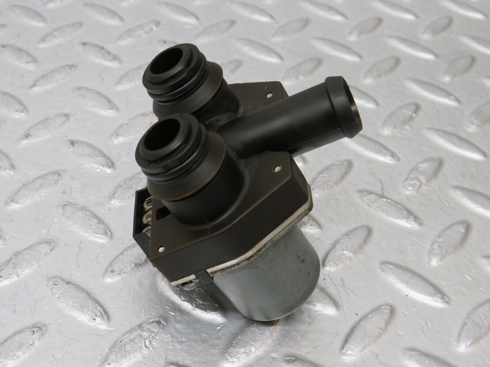 34900 Mercedes-Benz W210 320E Heater Control Duo Valve 0018307784