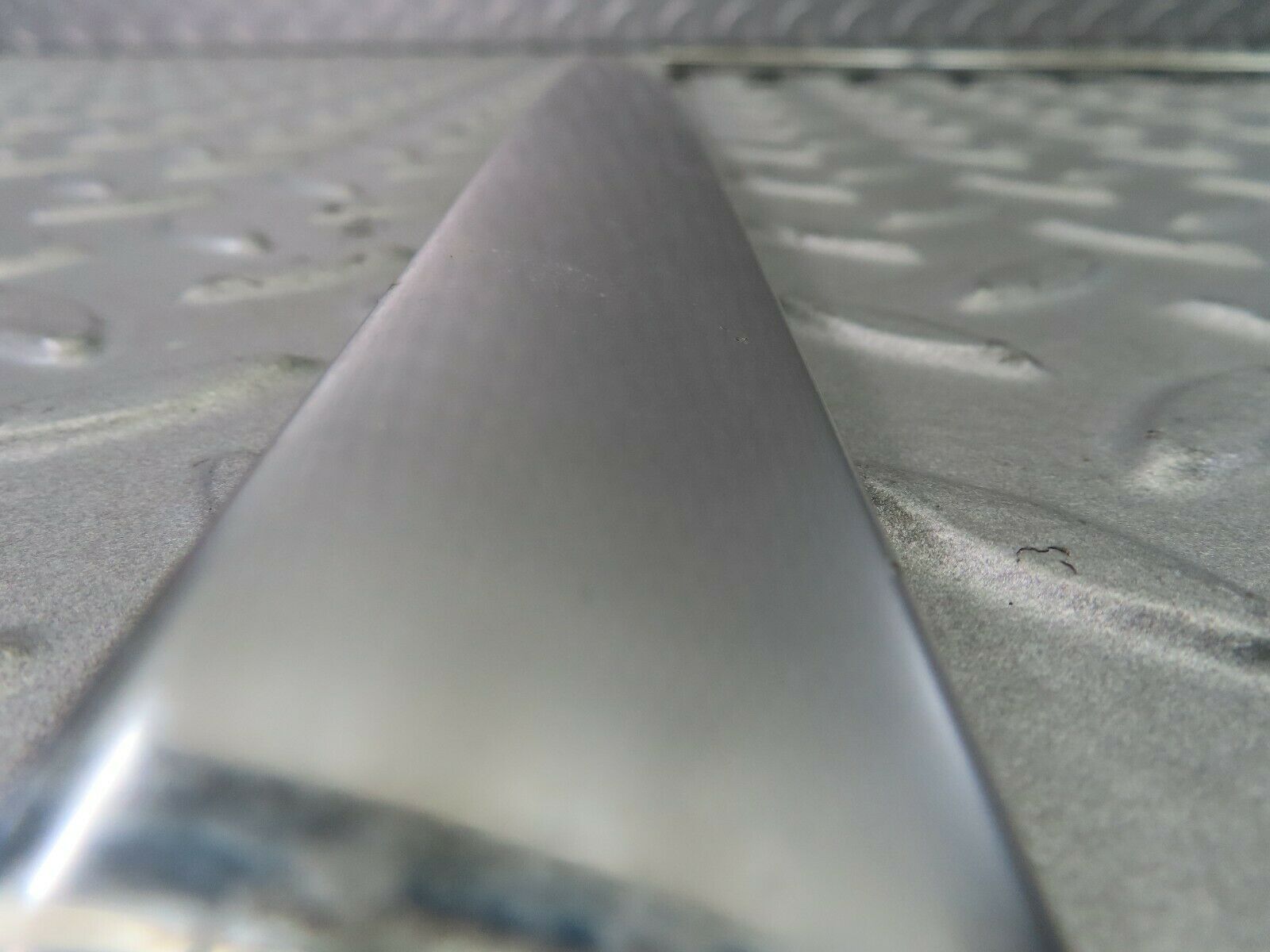 7780 Mercedes-Benz S123 230TE Wagon Door Chrome Window Frame Front Right