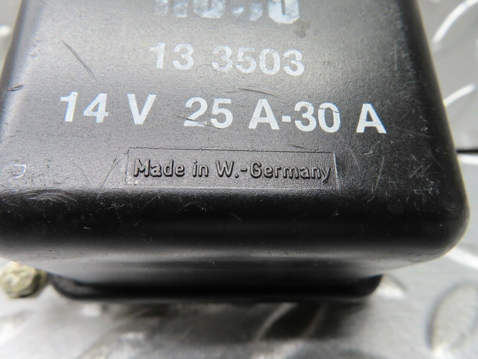 18875 Mercedes-Benz W121 190b Ponton Voltage Regulator Hüco 133503