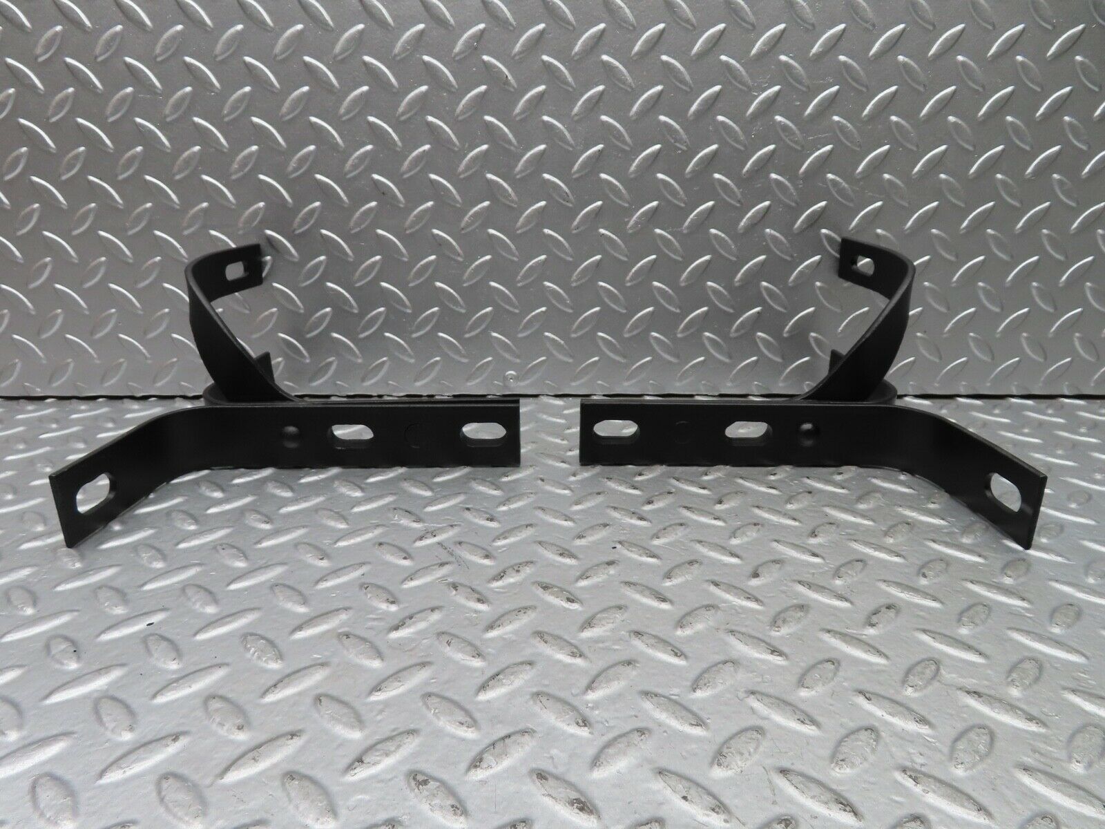 21025 Mercedes-Benz W114 250CE Coupe Front Bumper Holder Bracket Pair