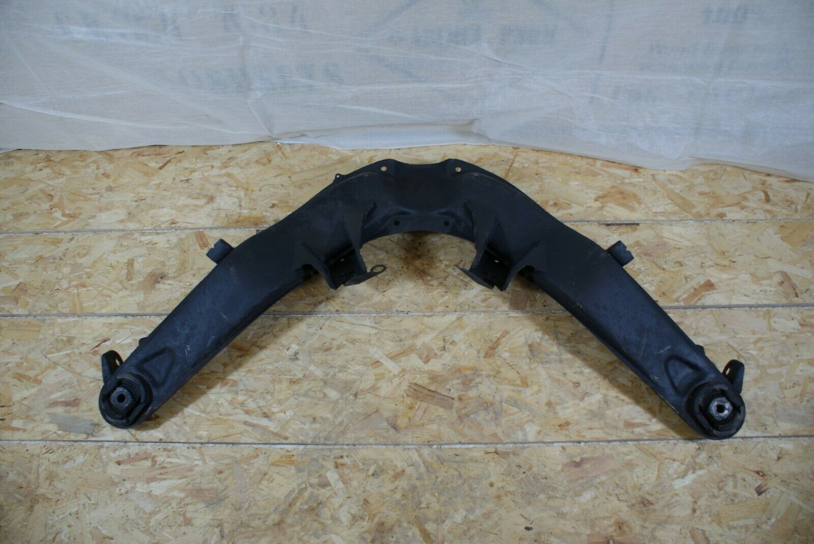 2195 Mercedes-Benz C107 350SLC Coupe Coupe Rear Subframe Axle Carrier Suspension