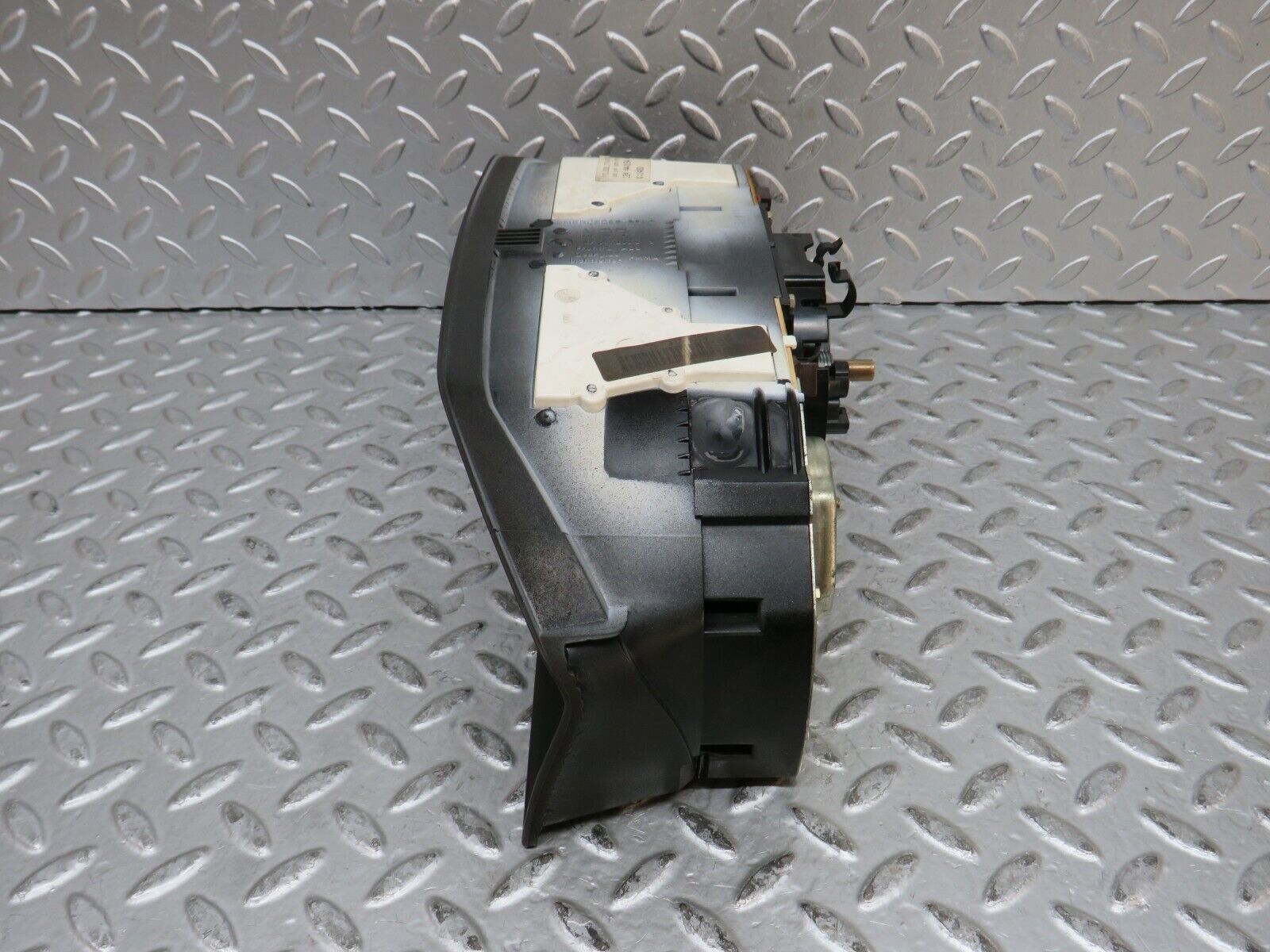 29204 Mercedes-Benz C124 320CE Coupe Instrument Cluster ASR 1244405447