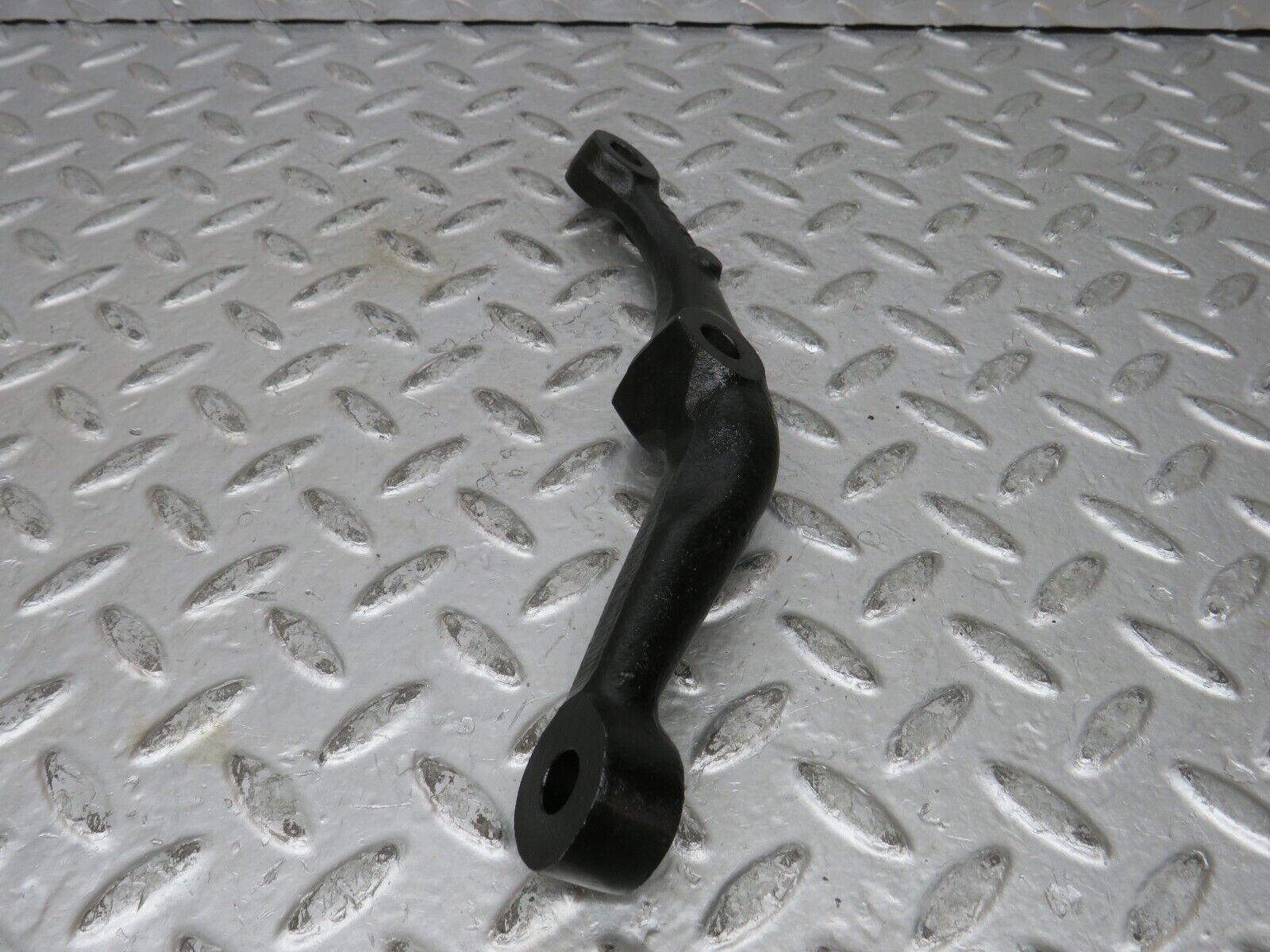 27398 Mercedes-Benz W123 280E Front Axle Steering Arm Right Side