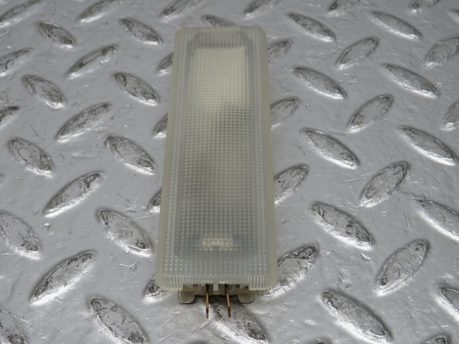 32397 Mercedes-Benz S124 300TE Wagon Rear Interior Dome Light 0018200601