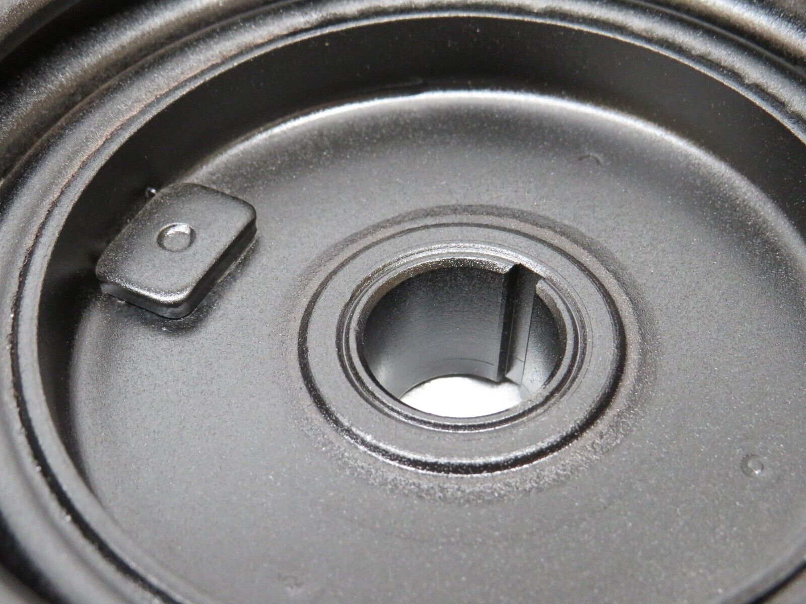 36347 Mercedes-Benz W126 420SE Power Steering Pump Pulley 1164660415