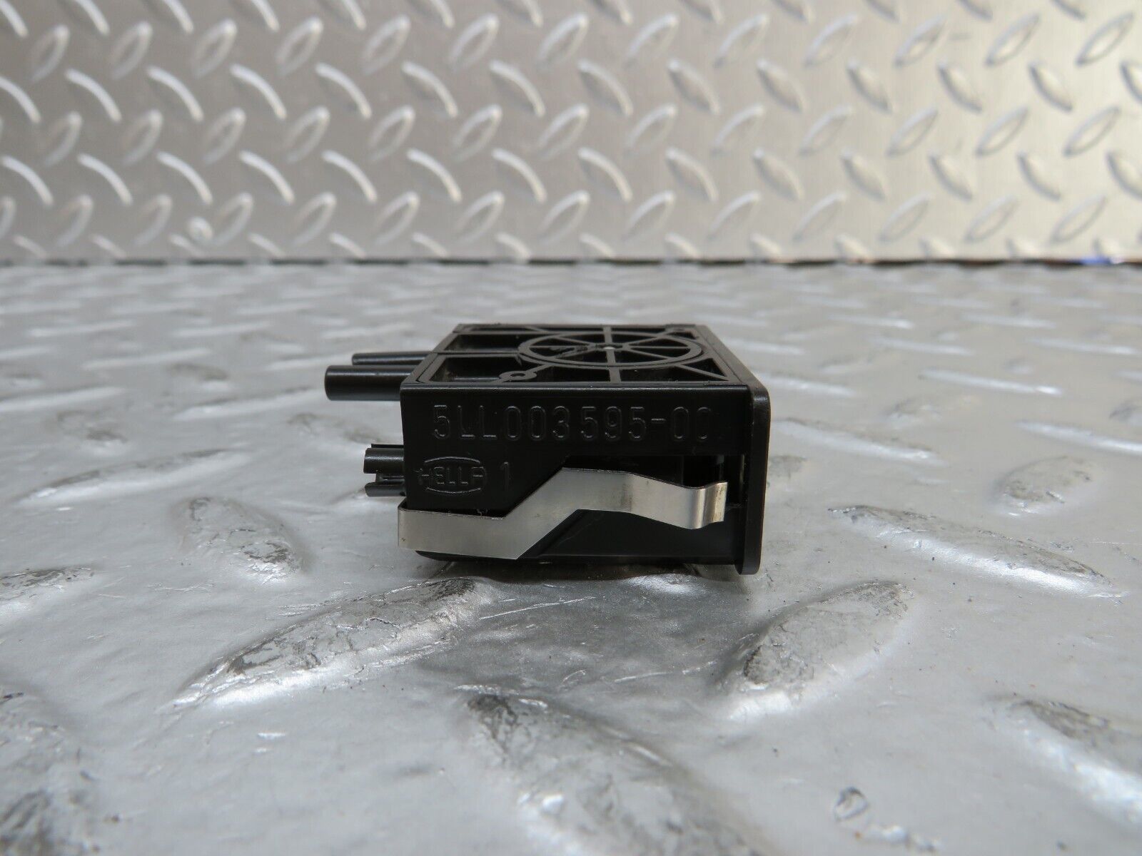 26916 Mercedes-Benz W123 240D Headlight Level Switch 0008000773