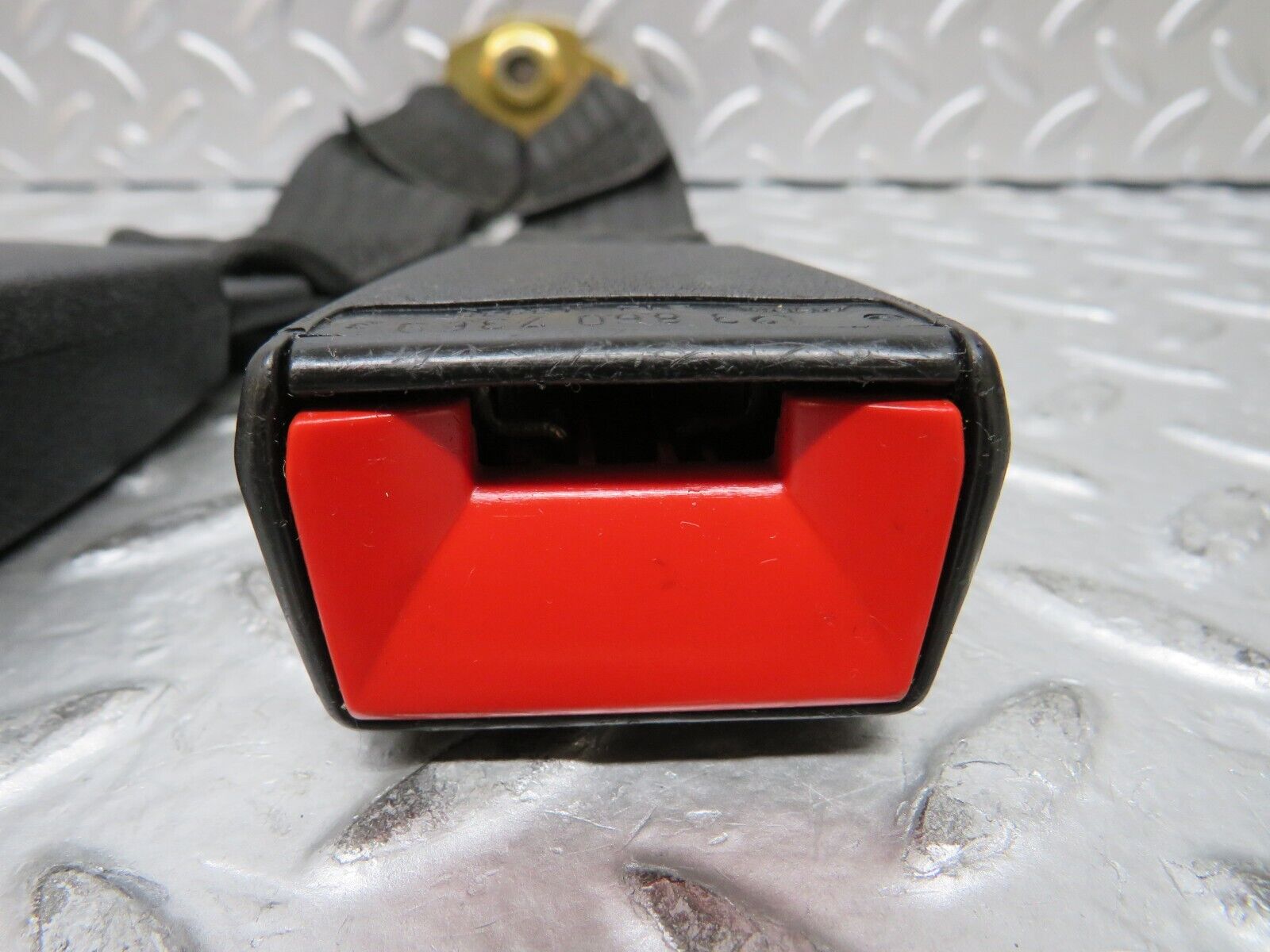 28636 Mercedes-Benz W123 280E Seat Belt Buckle Rear 1238607369