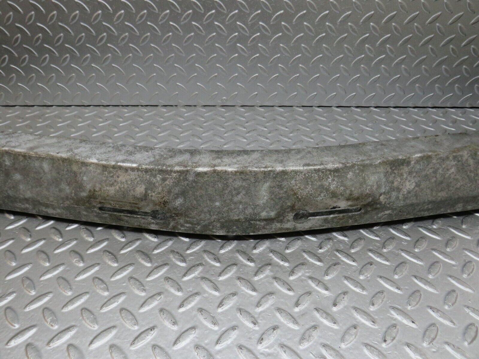 34463 Mercedes-Benz C126 380SEC Coupe Front Bumper Bracket 1268850101