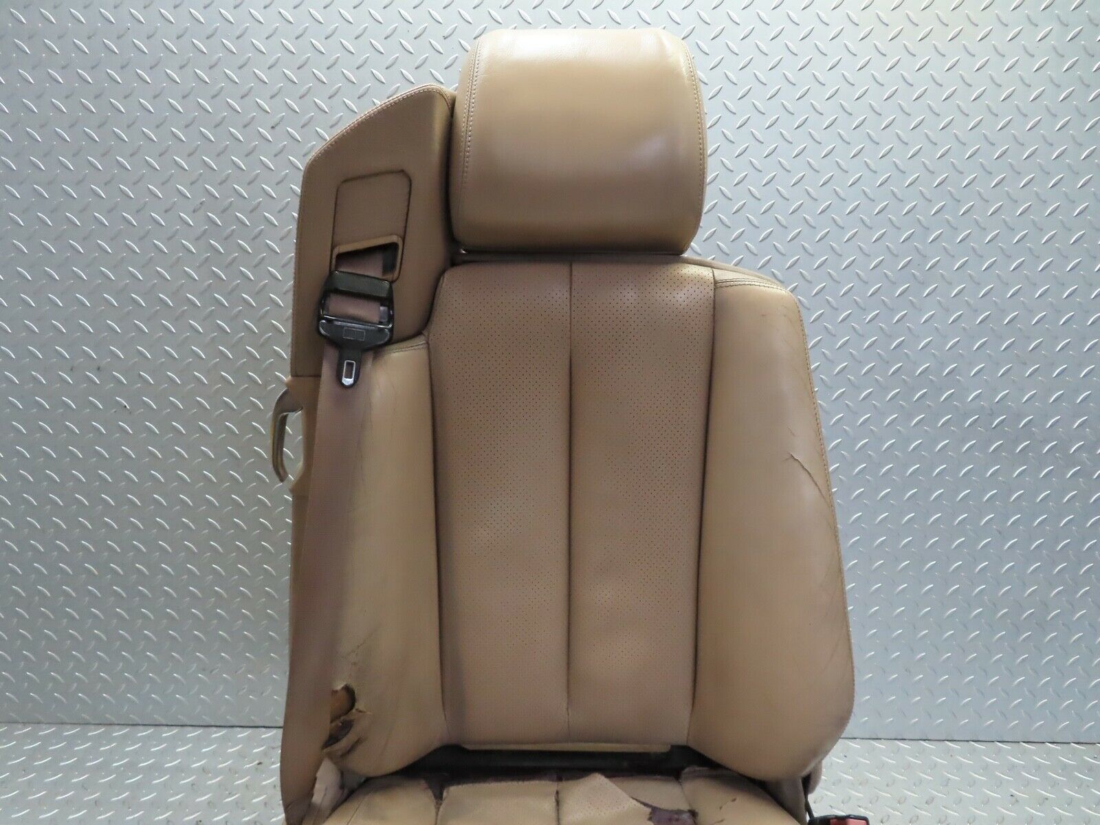 19843 Mercedes-Benz R129 300SL Coupe Electric Front Right Seat Cream Leather
