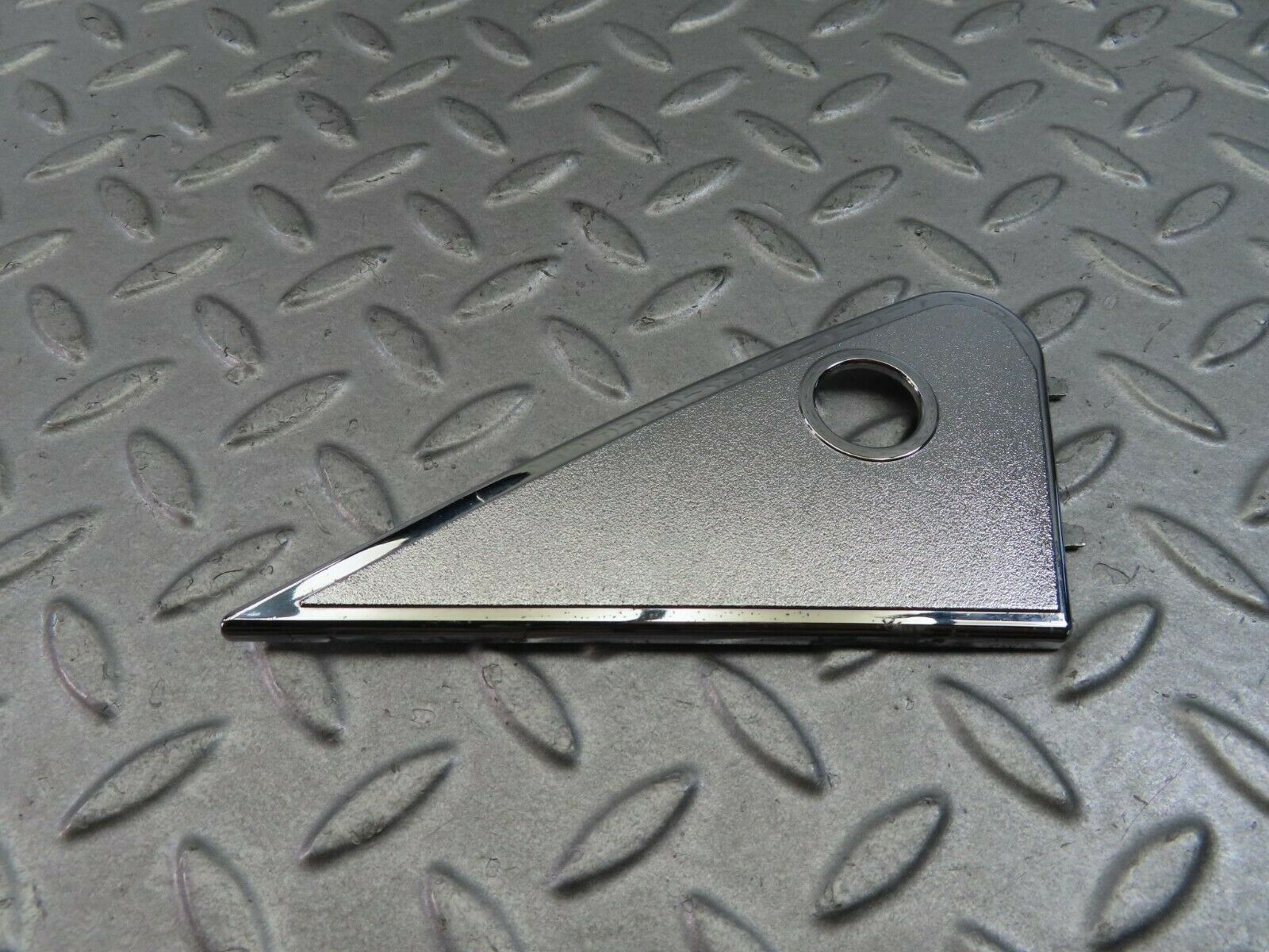 8145 Mercedes-Benz W123 Mirror Triangle Cover Left 1237250711