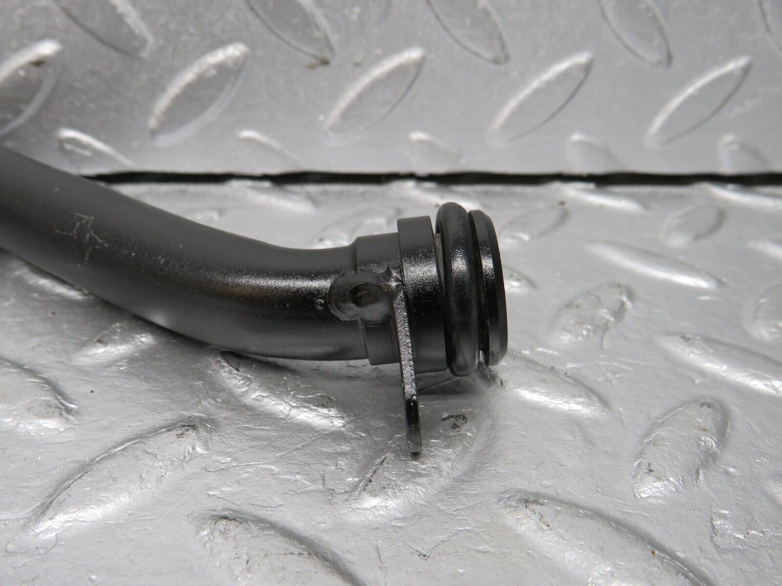 39581 Mercedes-Benz R129 320SL Coupe Coolant Pipe