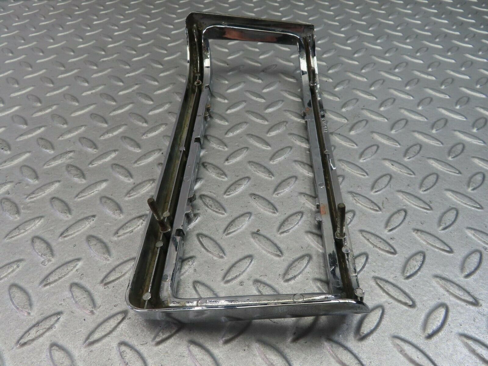 8514 Mercedes-Benz W115 Tail Light Chrome Frame Right