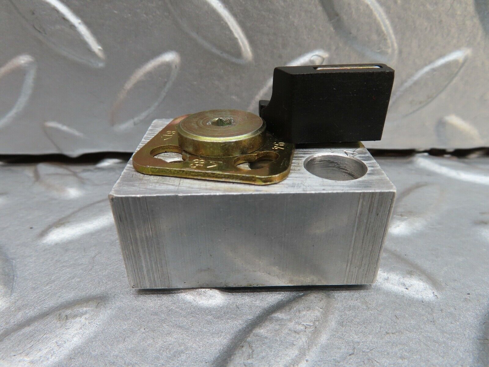 17468 Mercedes-Benz R129 300SL Coupe Soft Top Hydraulic Valve