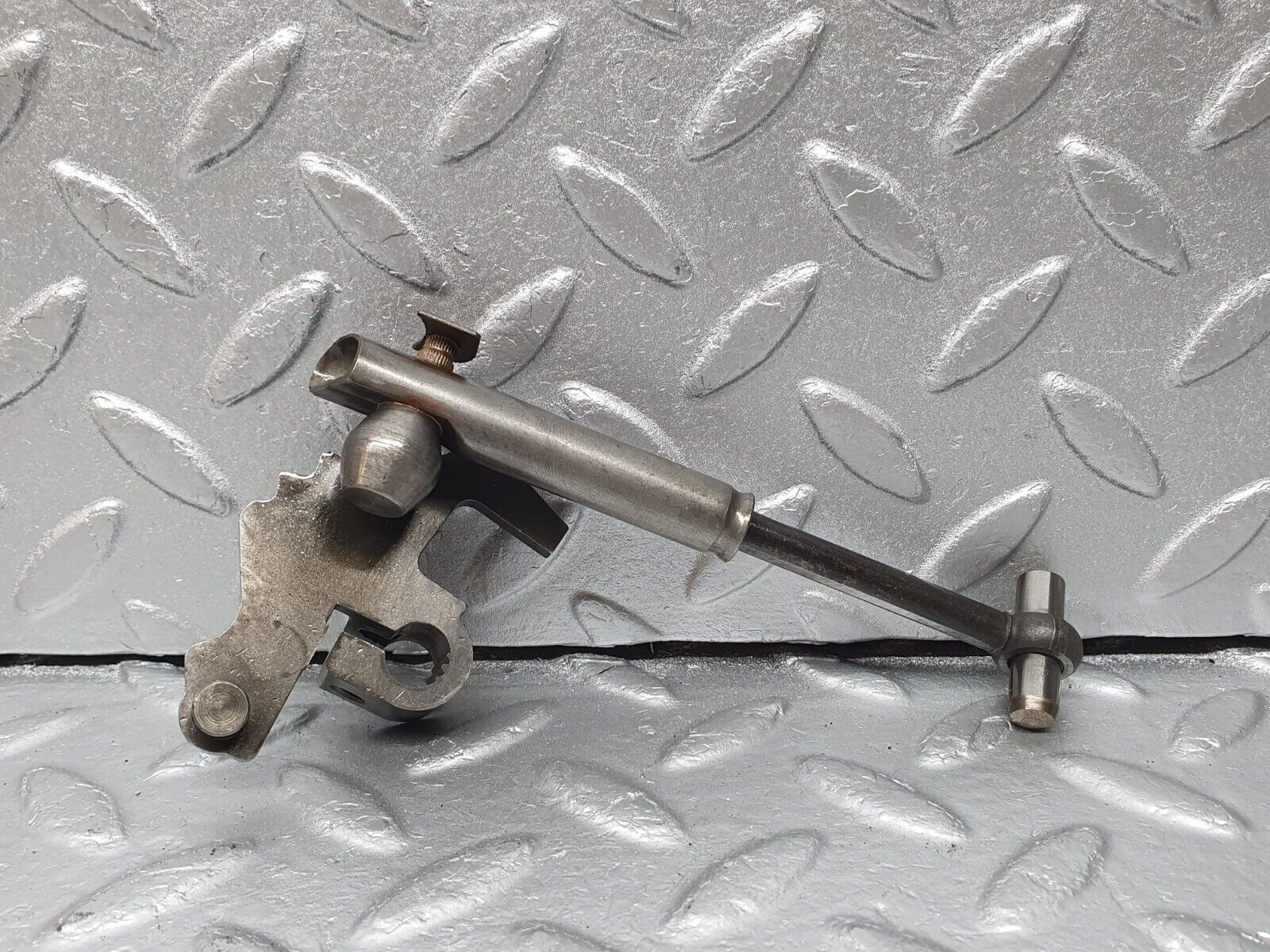 41304 Mercedes-Benz W123 300D Automatic Gearbox Parking Gear Linkage 722.118