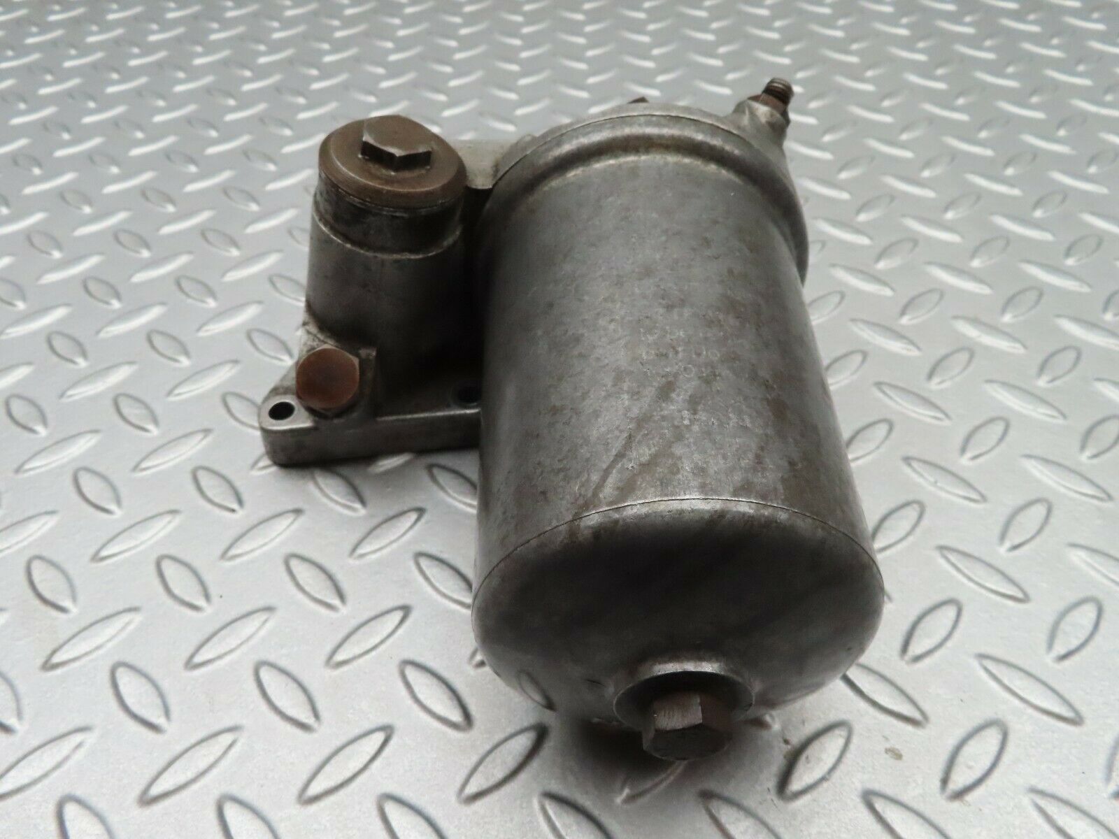 4836 Mercedes-Benz W114 280CE Coupe Oil Filter Housing 0021846601