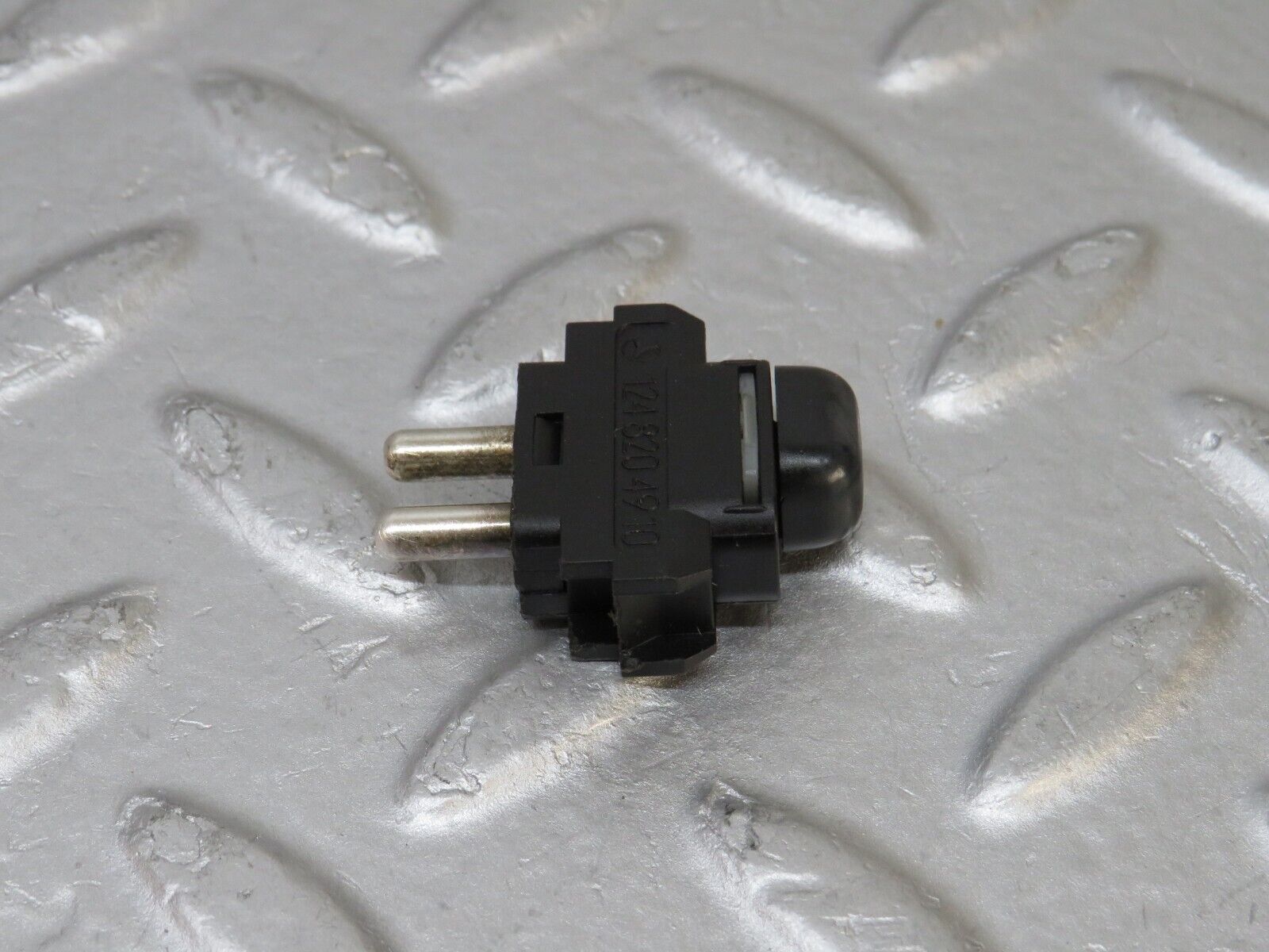 36909 Mercedes-Benz C126 420SEC Coupe Child Lock Control Switch 1248204910