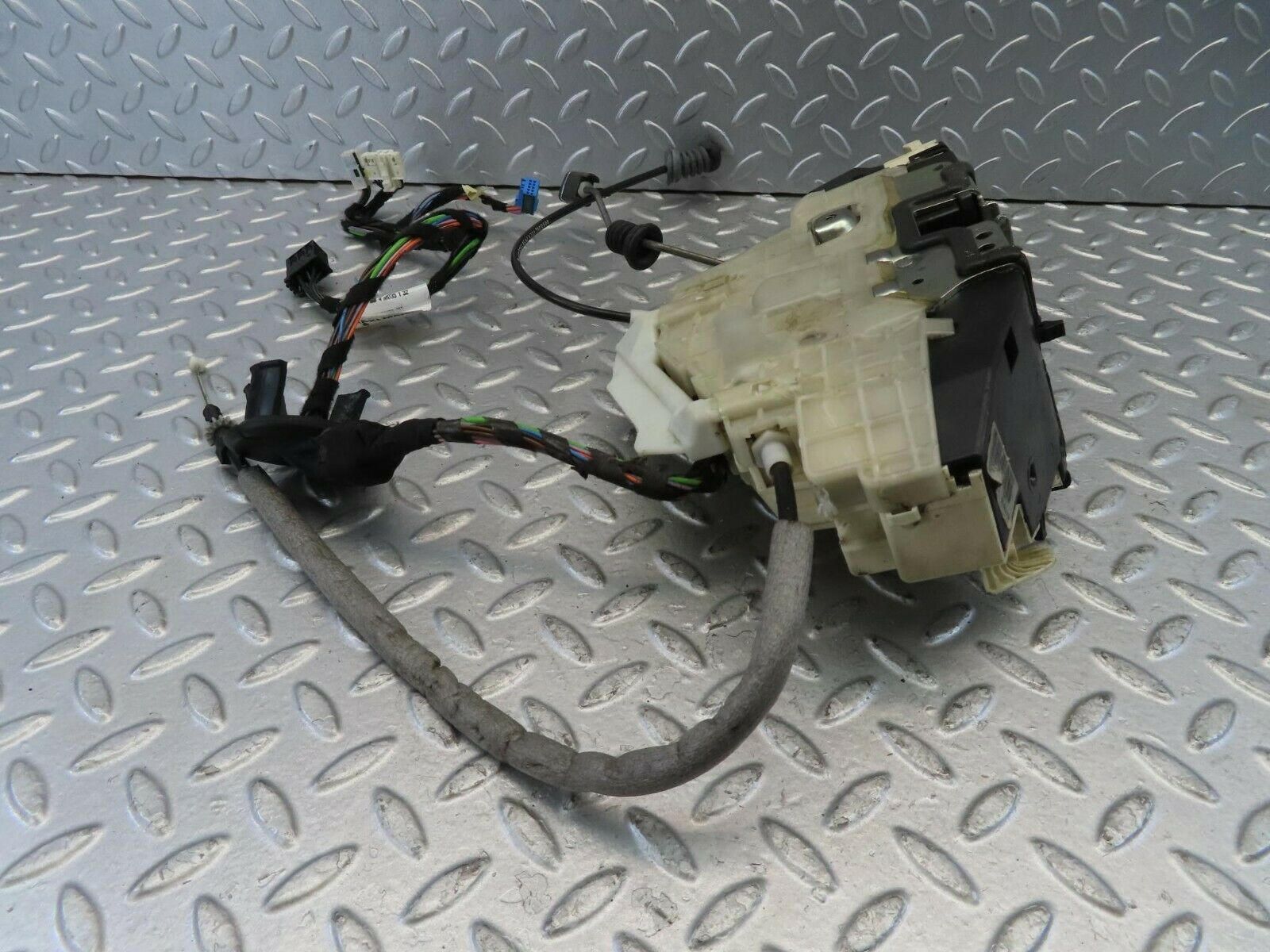 11179 Mercedes-Benz W221 S320 Rear Right Soft Close Door Lock 2217303035