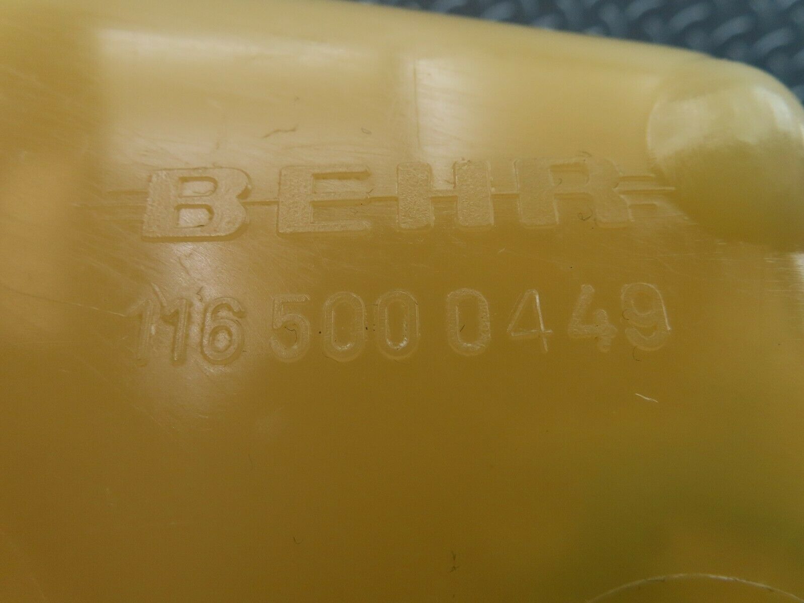 6093 Mercedes-Benz W126 380SE Coolant Tank 1165000449