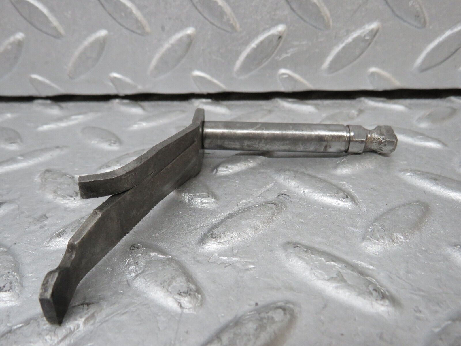 37688 Mercedes-Benz W109 300SEL Automatic Gearbox Linkage