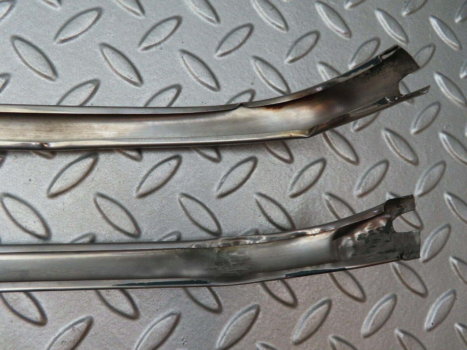 4656 Mercedes-Benz W114 280CE Coupe Rear Panel Chrome Moulding Trim Pair