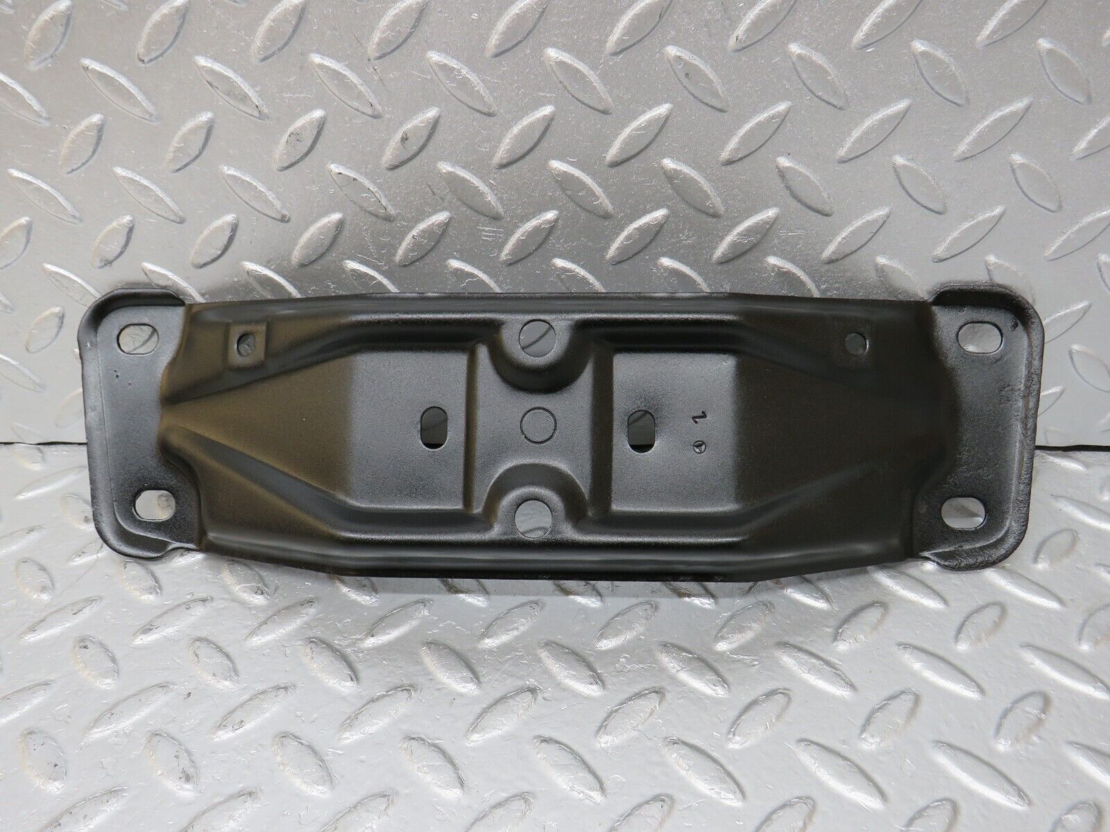 34602 Mercedes-Benz C126 380SEC Coupe Gearbox Mount Bracket