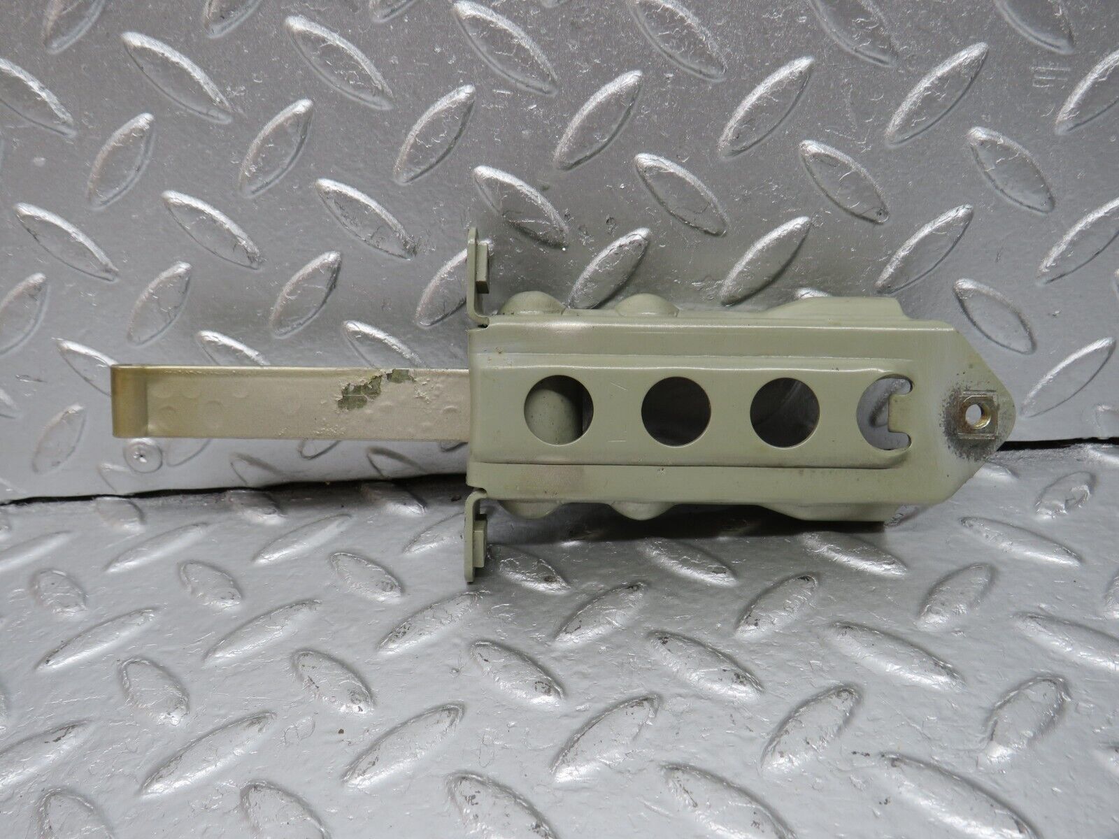 33690 Mercedes-Benz W201 190E 2.0L Door Safety Check Strap